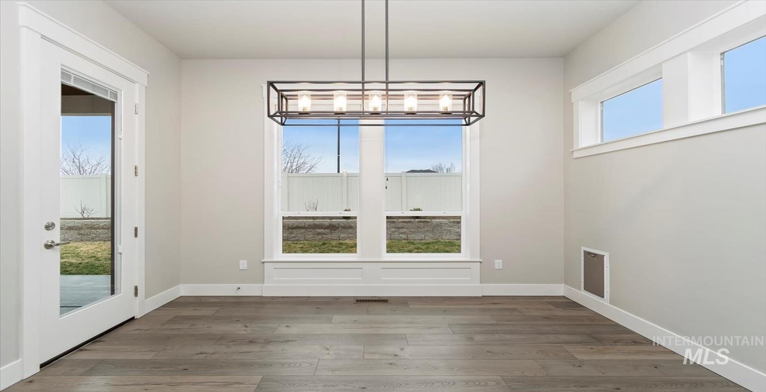 1010 E Tucman Street, Kuna, Idaho 83634, 4 Bedrooms, 3 Bathrooms, Residential For Sale, Price $679,900,MLS 98974857