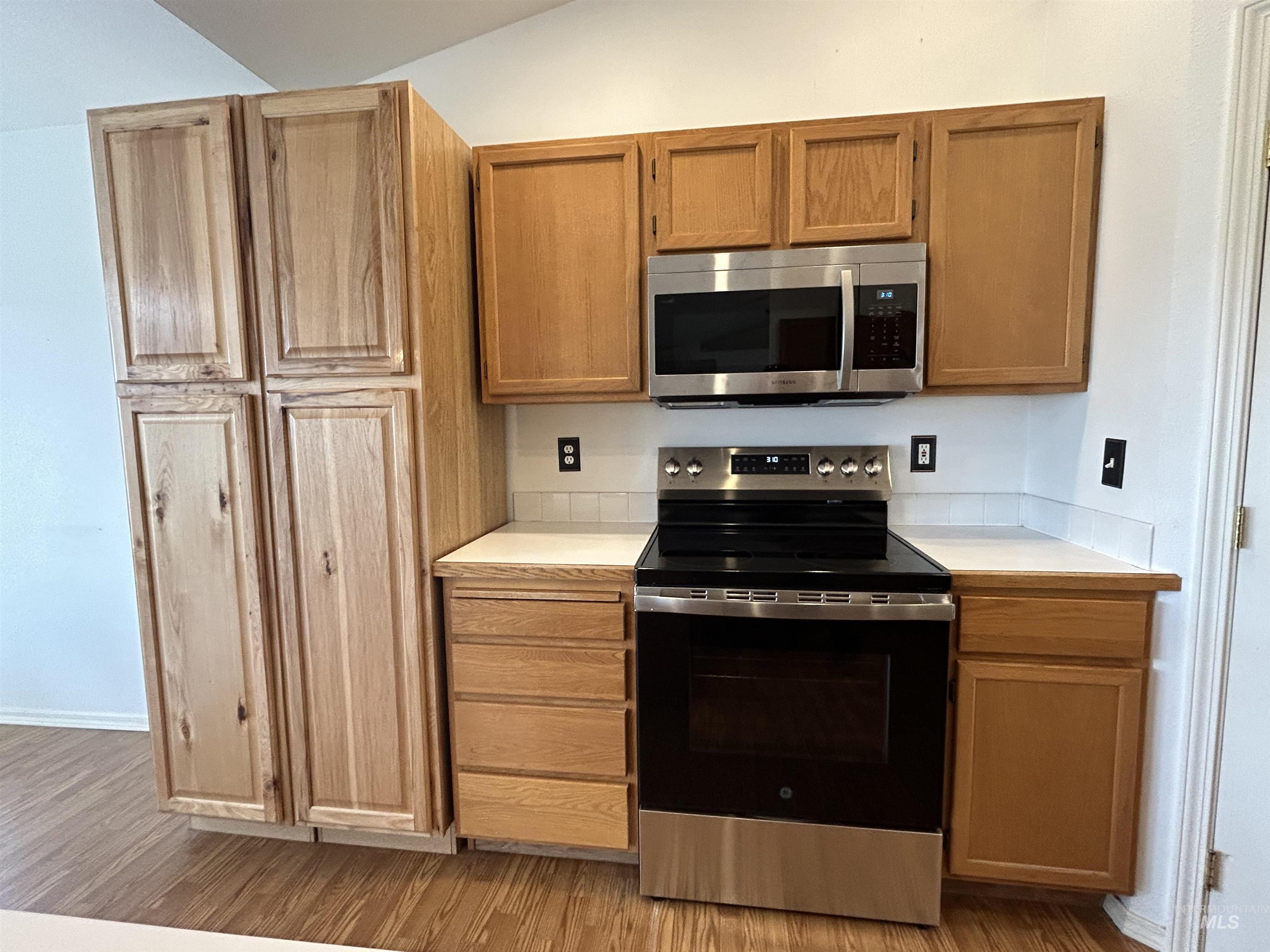 5842 Old Bruneau Hwy, Marsing, Idaho 83639, 3 Bedrooms, 2 Bathrooms, Residential For Sale, Price $630,000,MLS 98974858