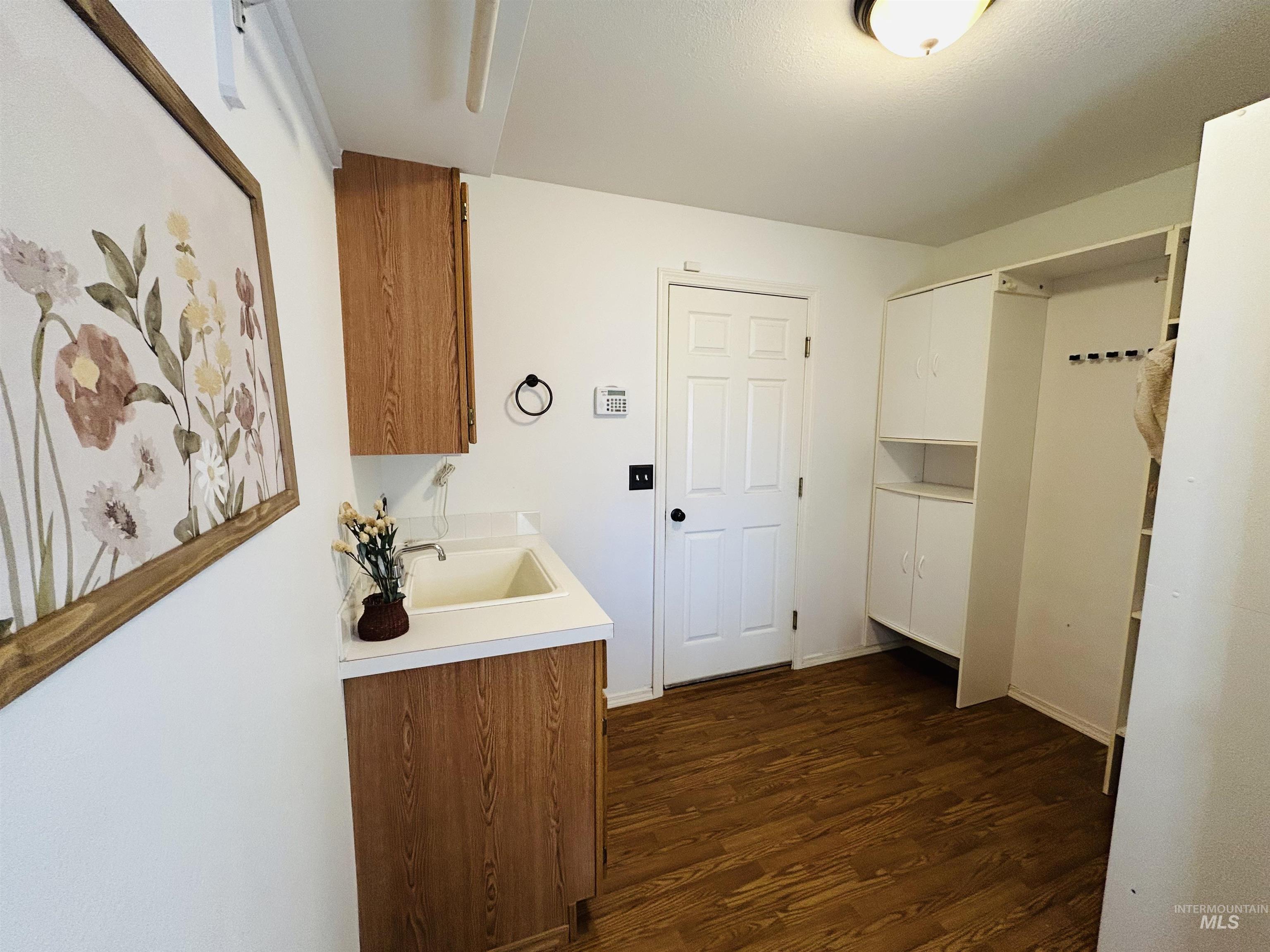 5842 Old Bruneau Hwy, Marsing, Idaho 83639, 3 Bedrooms, 2 Bathrooms, Residential For Sale, Price $630,000,MLS 98974858