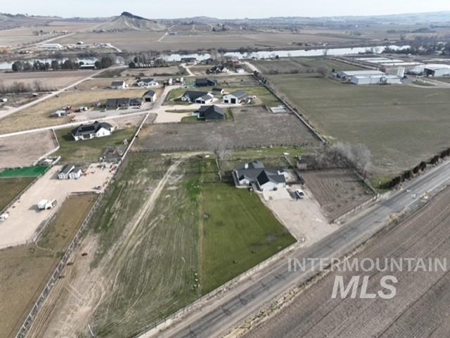 5842 Old Bruneau Hwy, Marsing, Idaho 83639, 3 Bedrooms, 2 Bathrooms, Residential For Sale, Price $630,000,MLS 98974858