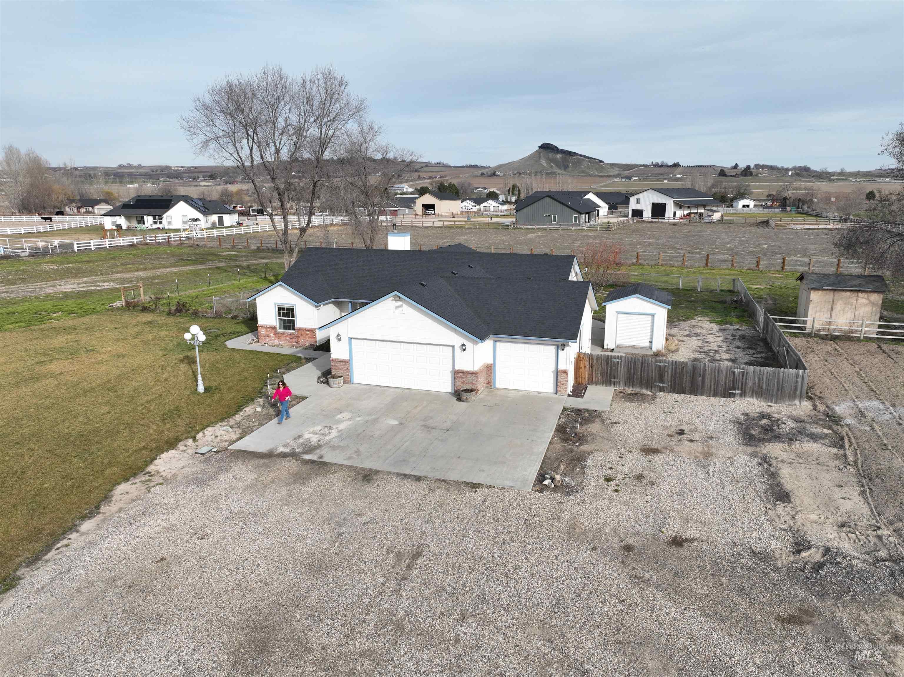 5842 Old Bruneau Hwy, Marsing, Idaho 83639, 3 Bedrooms, 2 Bathrooms, Residential For Sale, Price $630,000,MLS 98974858
