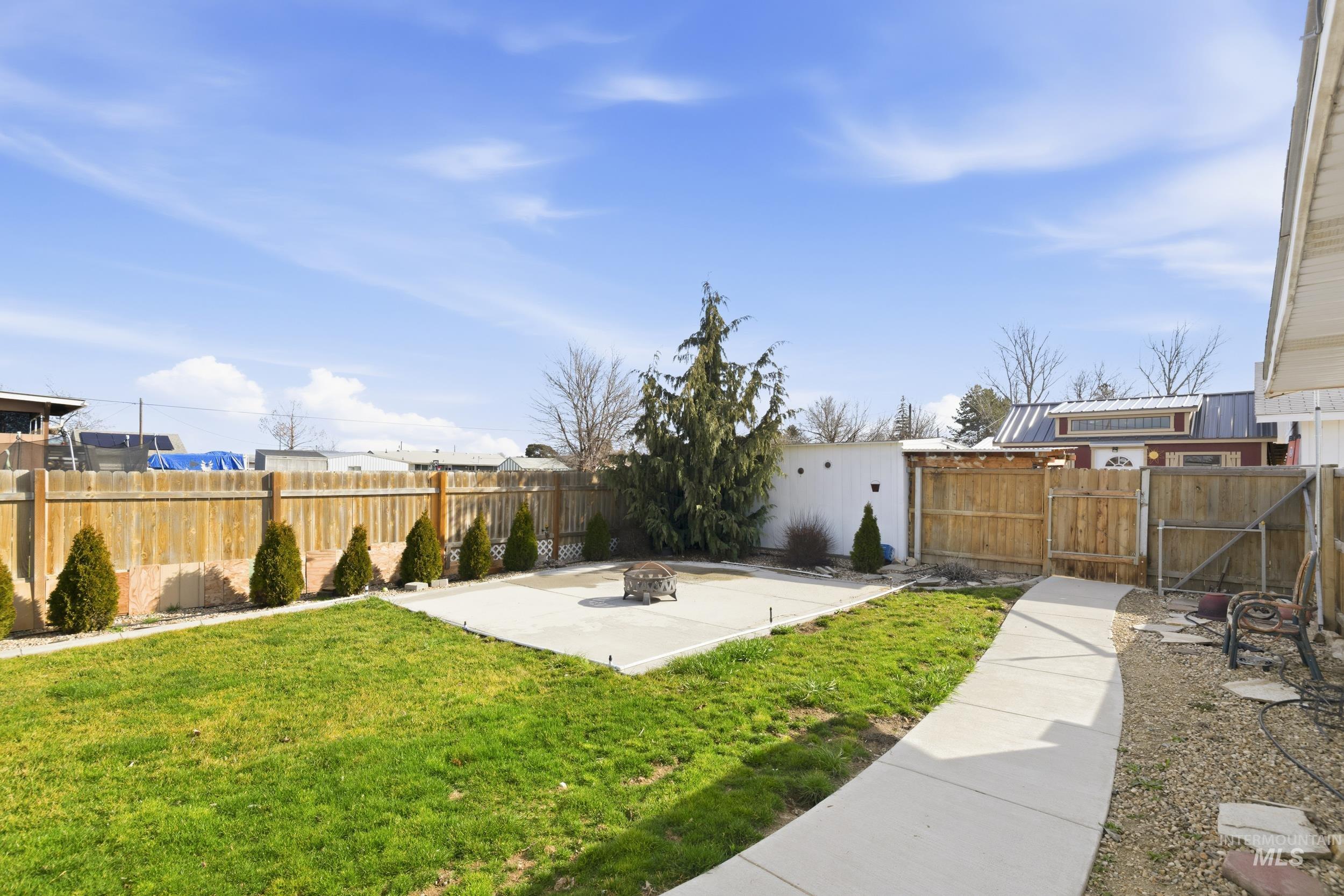 16714 Farmway Rd, Caldwell, Idaho 83607, 3 Bedrooms, 2 Bathrooms, Residential For Sale, Price $400,000, 98974859