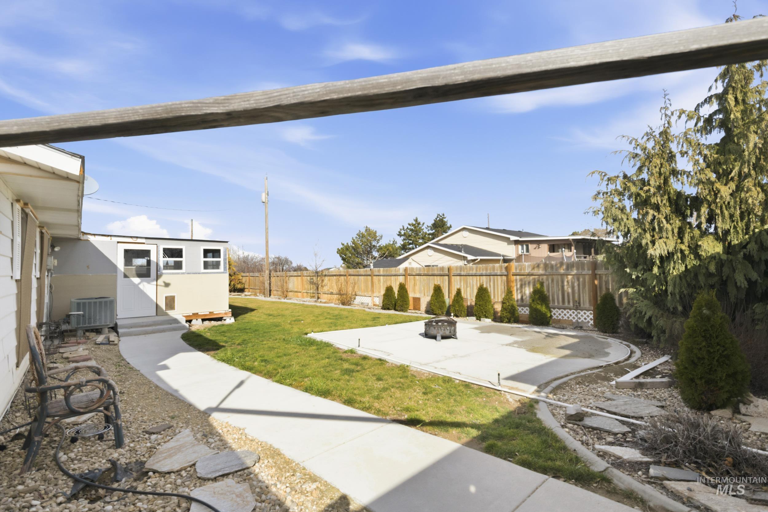 16714 Farmway Rd, Caldwell, Idaho 83607, 3 Bedrooms, 2 Bathrooms, Residential For Sale, Price $400,000, 98974859