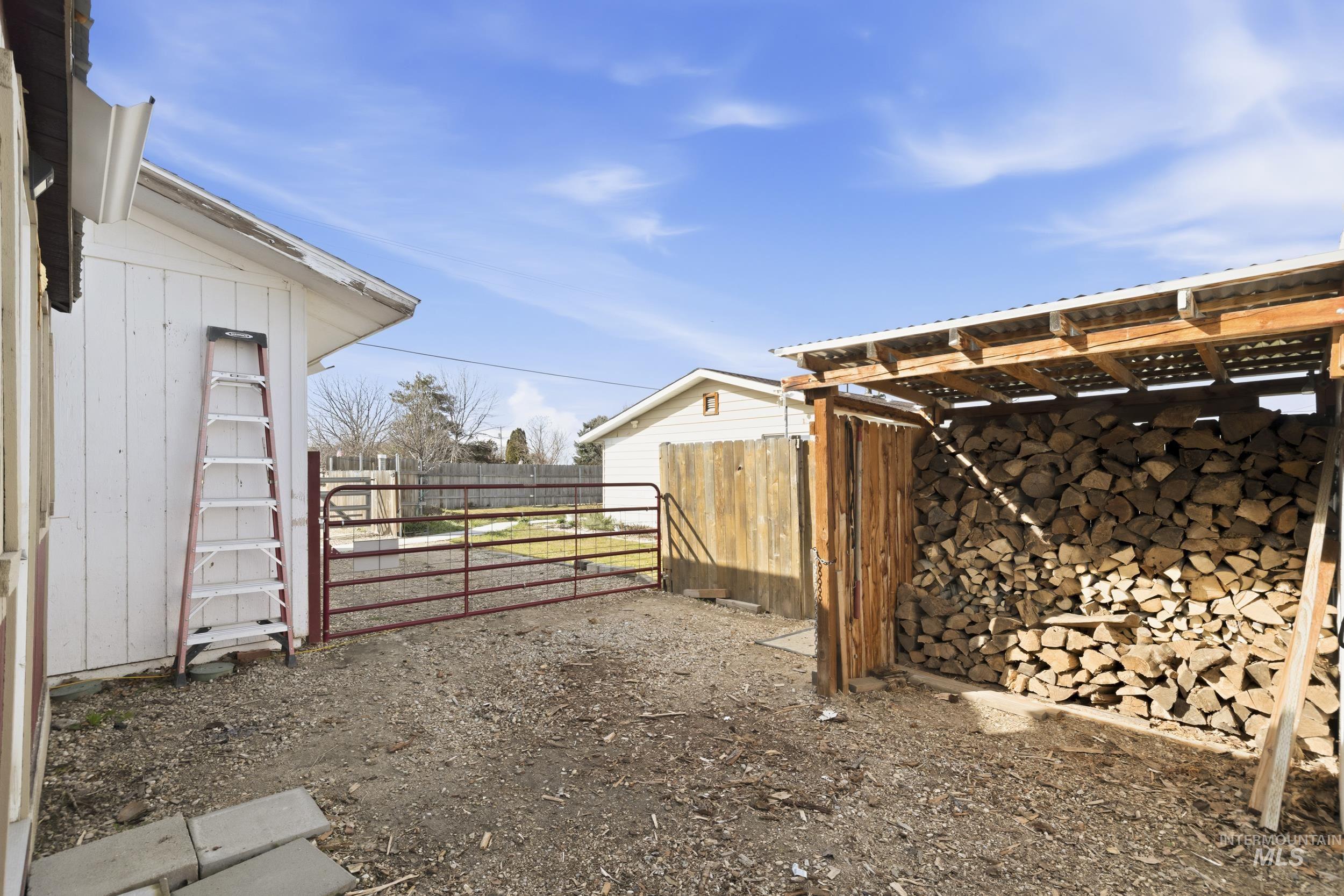 16714 Farmway Rd, Caldwell, Idaho 83607, 3 Bedrooms, 2 Bathrooms, Residential For Sale, Price $400,000, 98974859