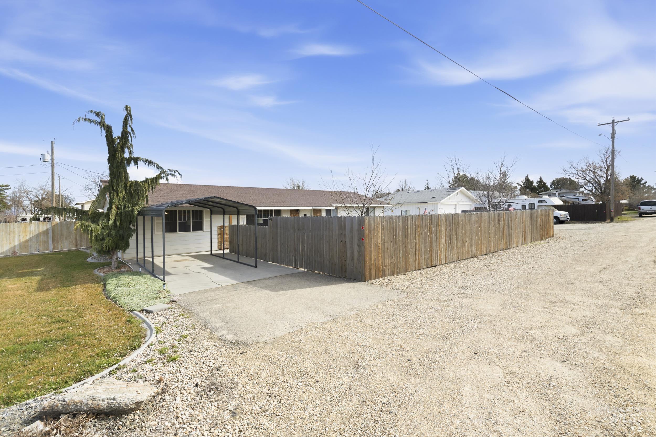 16714 Farmway Rd, Caldwell, Idaho 83607, 3 Bedrooms, 2 Bathrooms, Residential For Sale, Price $400,000, 98974859