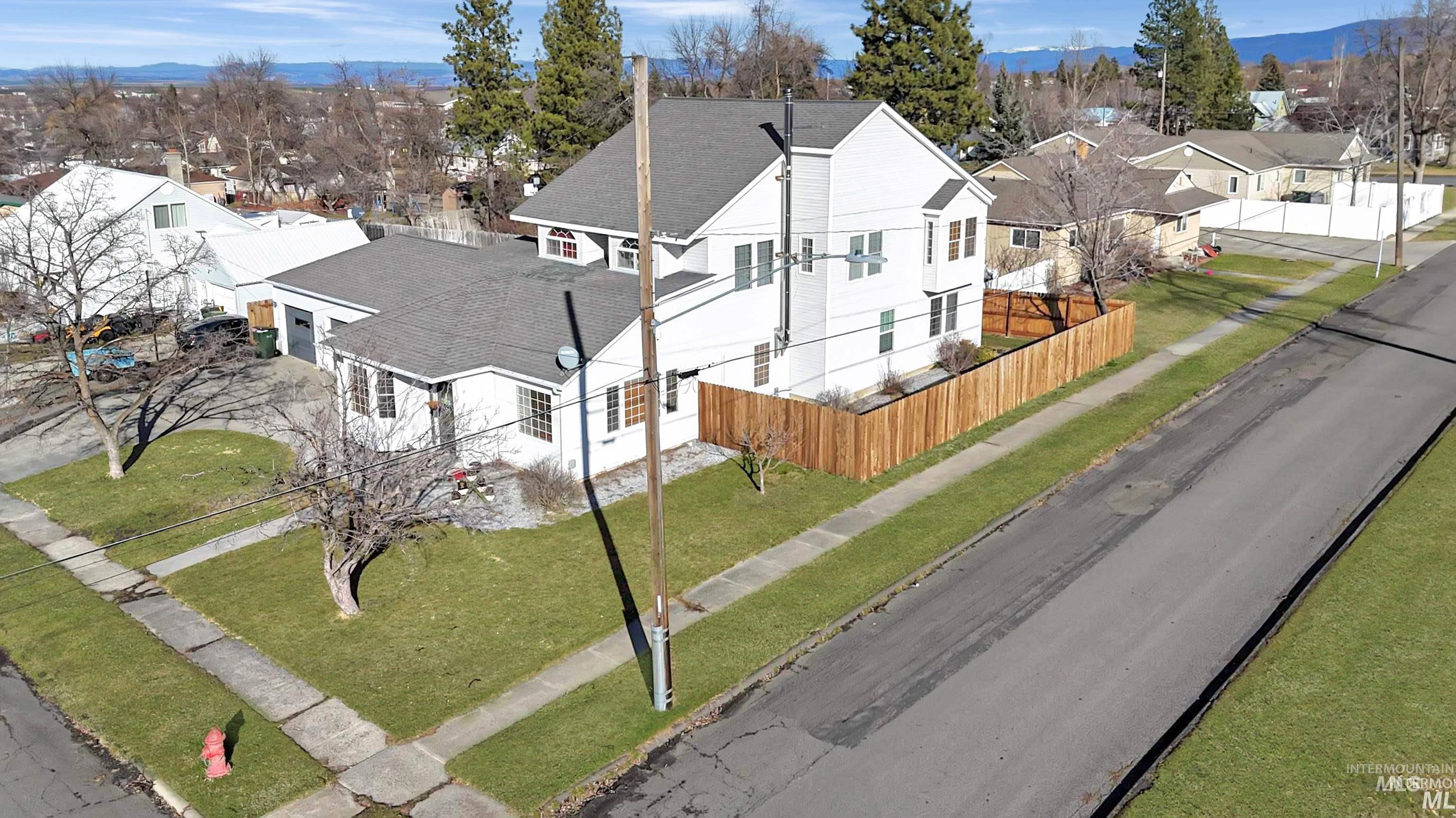 627 S C Street, Grangeville, Idaho 83530, 5 Bedrooms, 3 Bathrooms, Residential For Sale, Price $499,000, 98974865