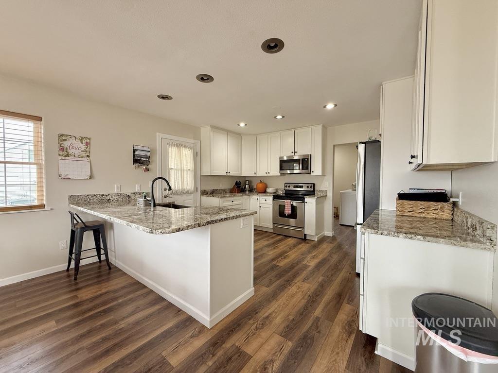 627 S C Street, Grangeville, Idaho 83530, 5 Bedrooms, 3 Bathrooms, Residential For Sale, Price $515,000,MLS 98974865