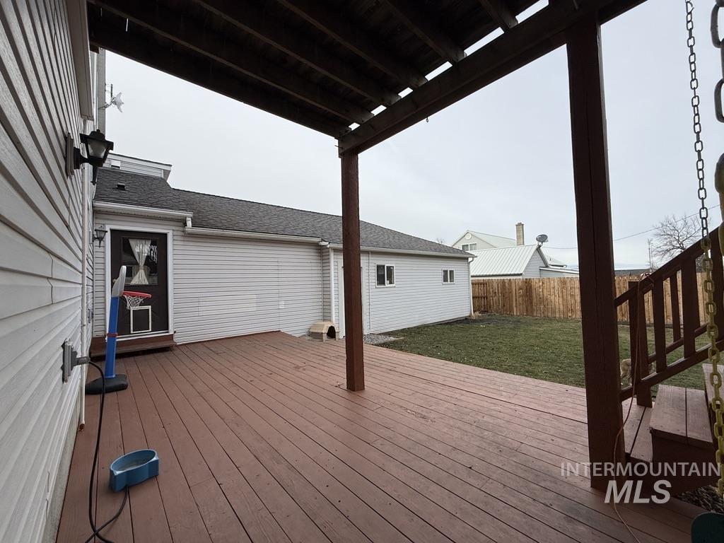 627 S C Street, Grangeville, Idaho 83530, 5 Bedrooms, 3 Bathrooms, Residential For Sale, Price $515,000,MLS 98974865