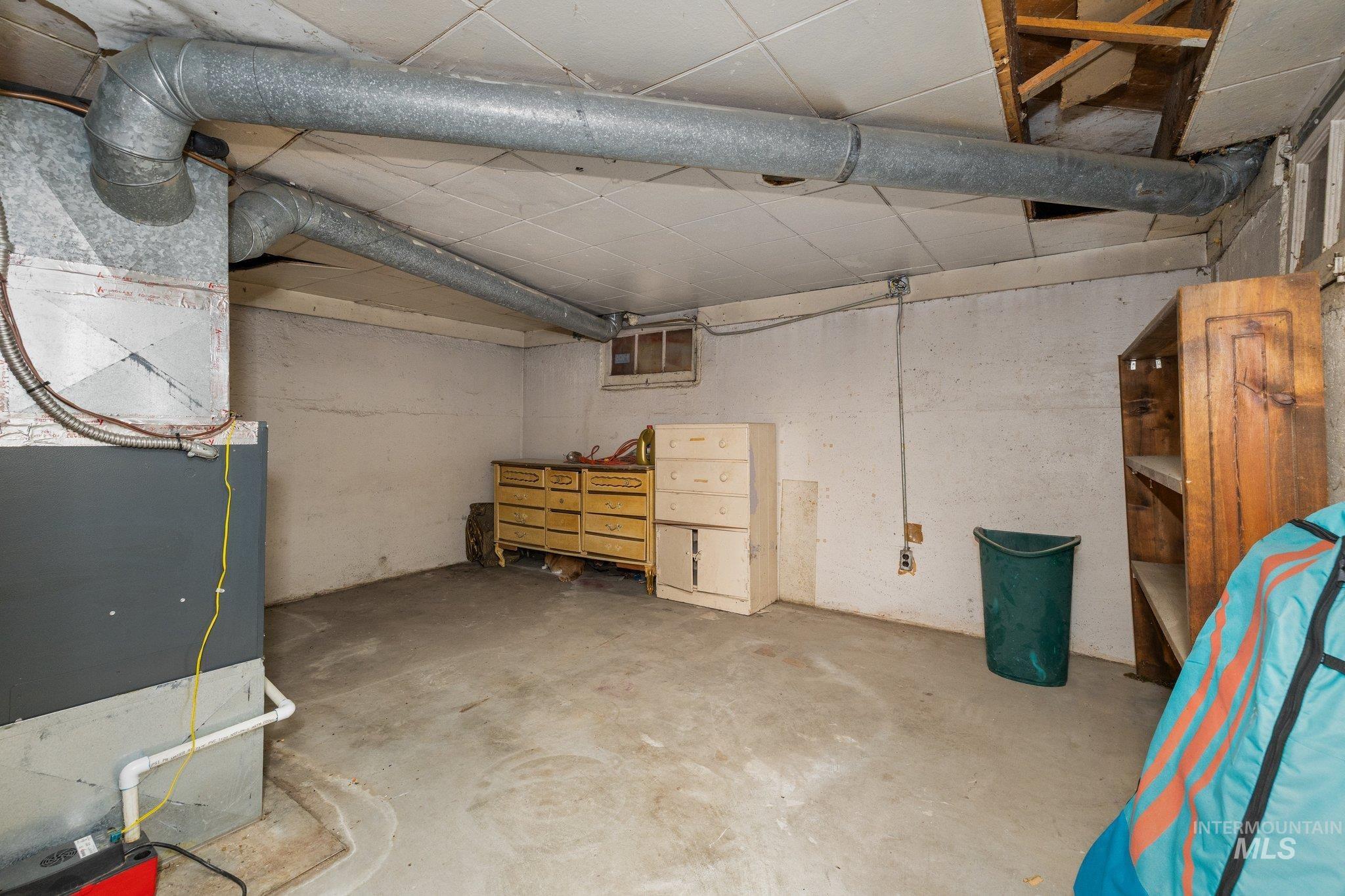 1317 N Arthur St, Caldwell, Idaho 83605, 3 Bedrooms, 1 Bathroom, Residential For Sale, Price $295,000,MLS 98974866