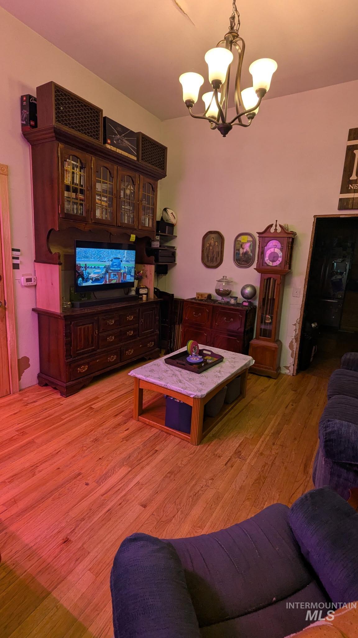 411 S Pine St, Troy, Idaho 83871, 3 Bedrooms, 1 Bathroom, Residential For Sale, Price $160,000,MLS 98974868