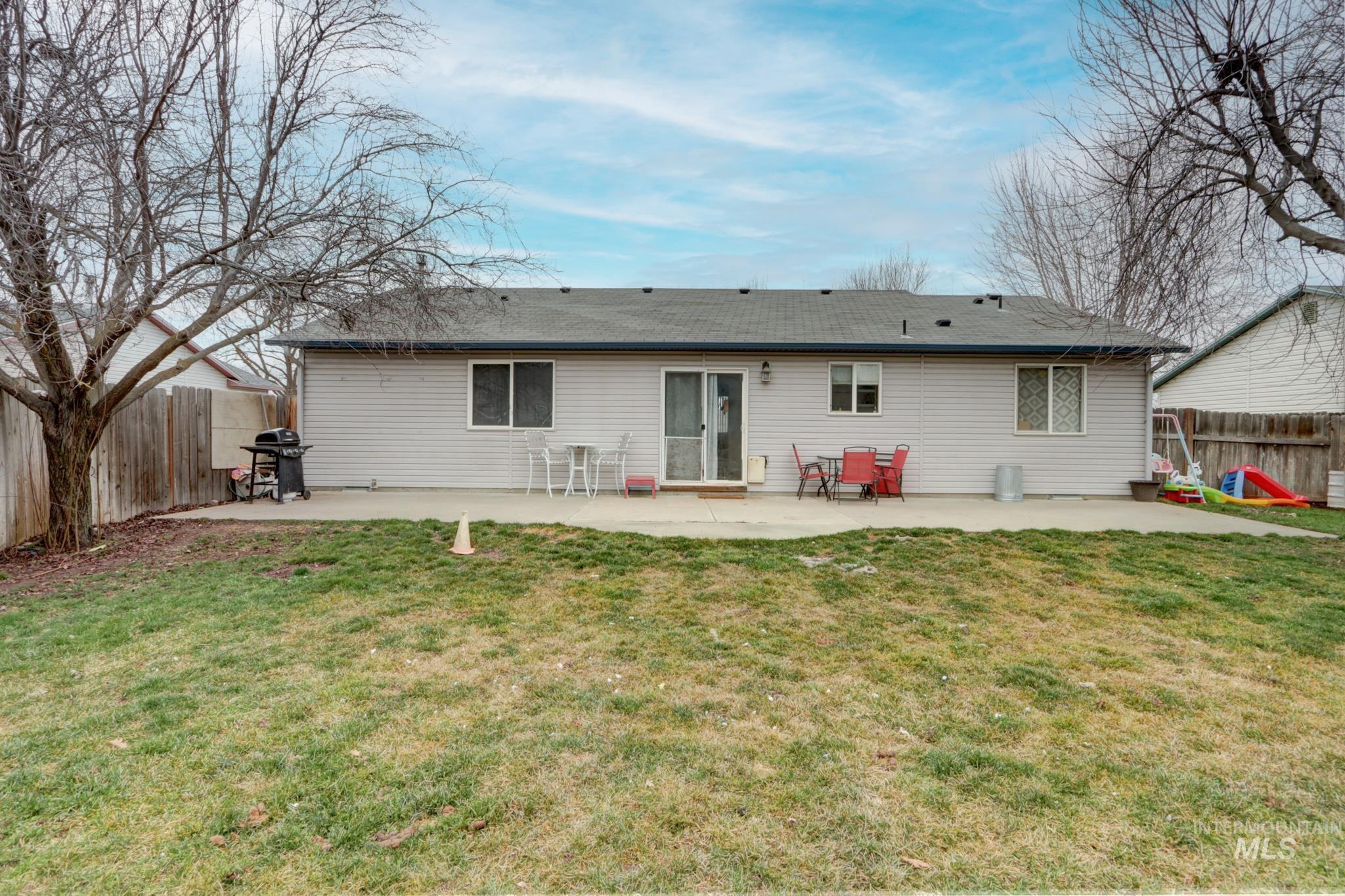 1108 NW 24th Street, Fruitland, Idaho 83619, 3 Bedrooms, 2 Bathrooms, Residential For Sale, Price $339,000,MLS 98974869