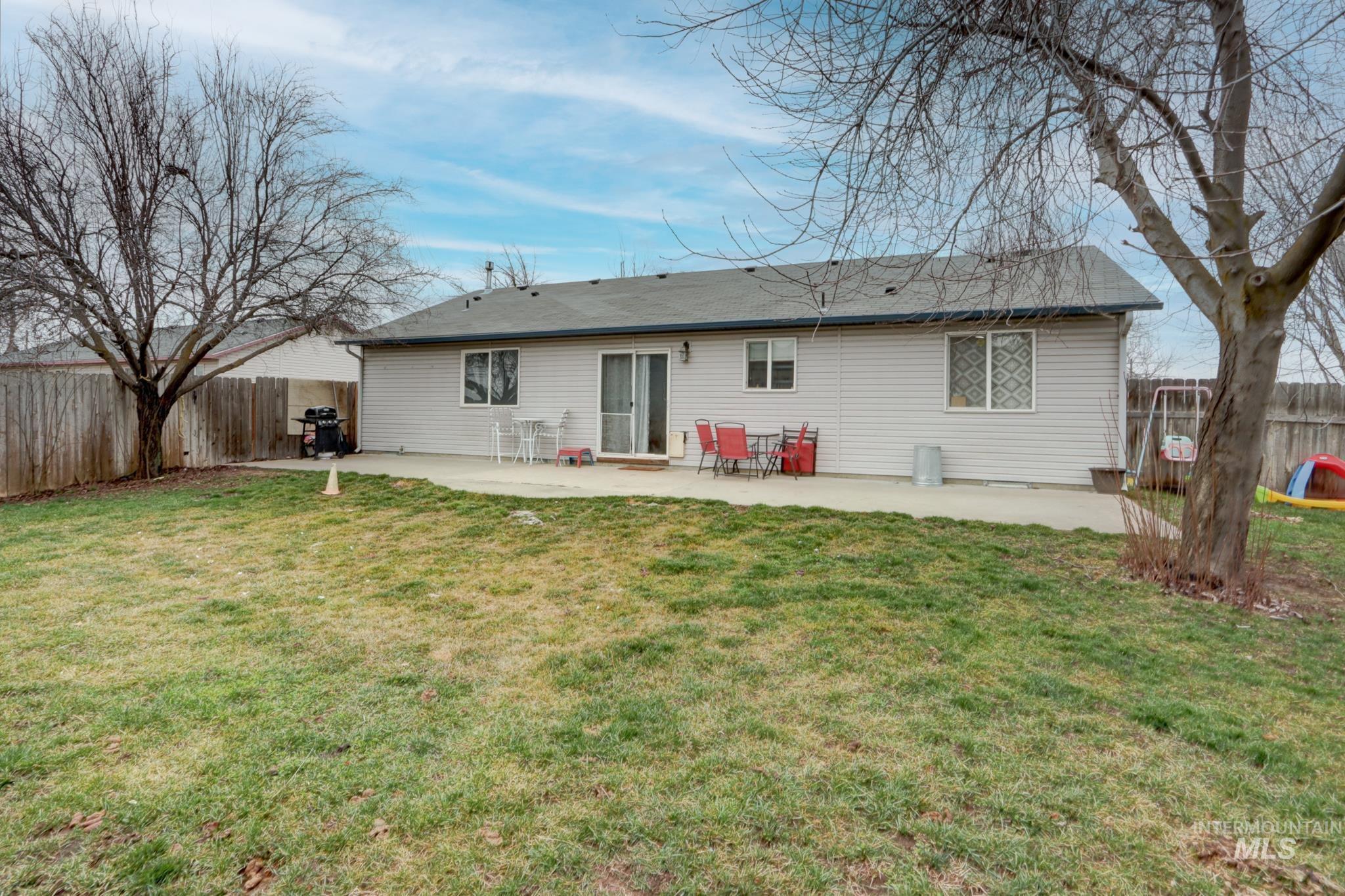 1108 NW 24th Street, Fruitland, Idaho 83619, 3 Bedrooms, 2 Bathrooms, Residential For Sale, Price $339,000,MLS 98974869