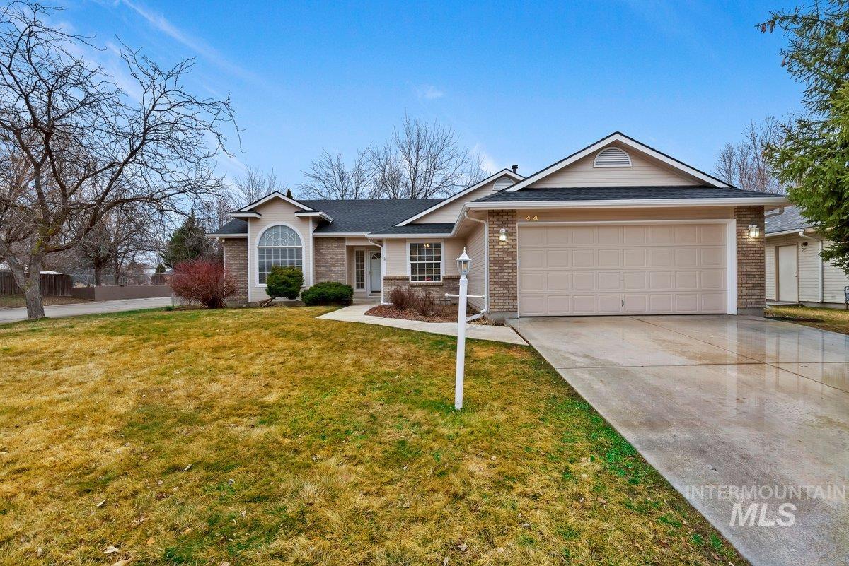 44 S Firwood Ave, Eagle, Idaho 83616, 3 Bedrooms, 2 Bathrooms, Residential For Sale, Price $499,000,MLS 98974870