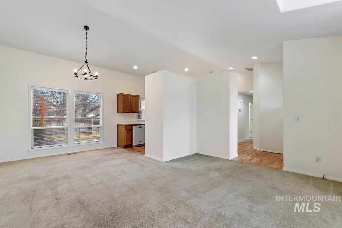 44 S Firwood Ave, Eagle, Idaho 83616, 3 Bedrooms, 2 Bathrooms, Residential For Sale, Price $499,000,MLS 98974870