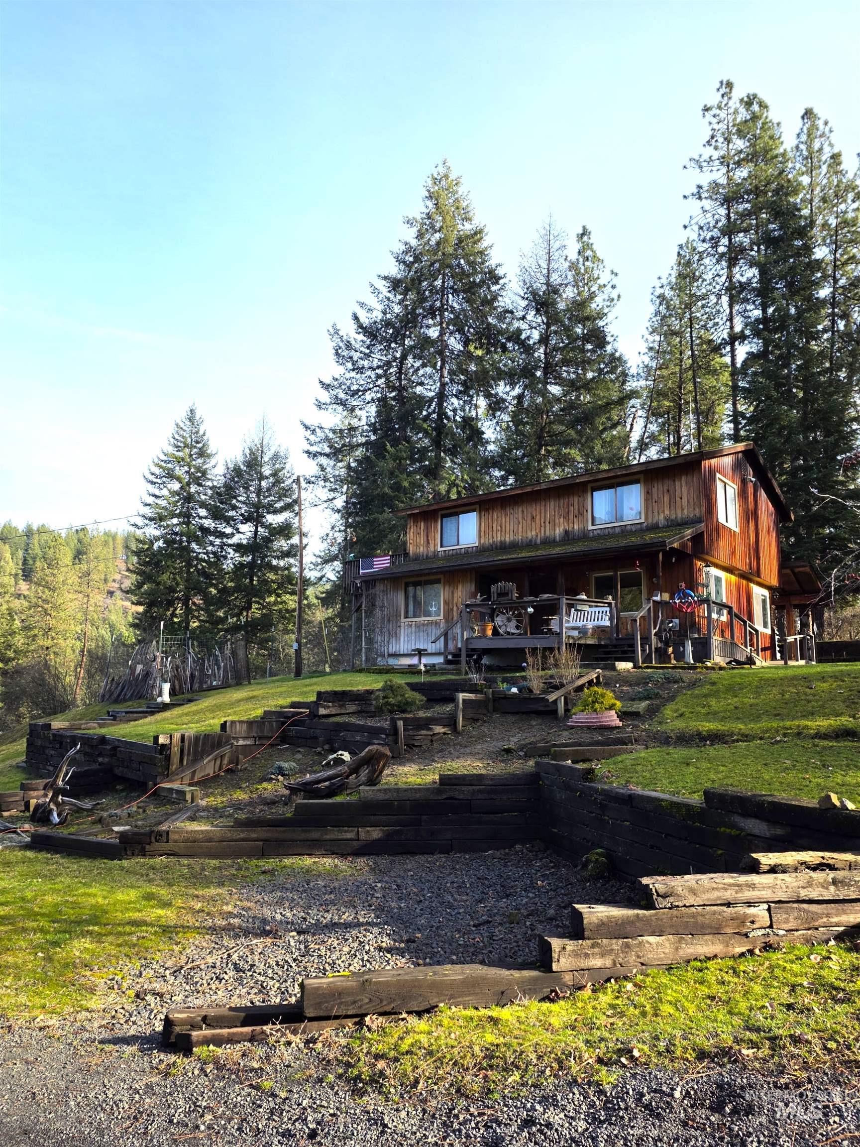 122 Oak Lane, Orofino, Idaho 83544, 3 Bedrooms, 3 Bathrooms, Residential For Sale, Price $390,000,MLS 98974871