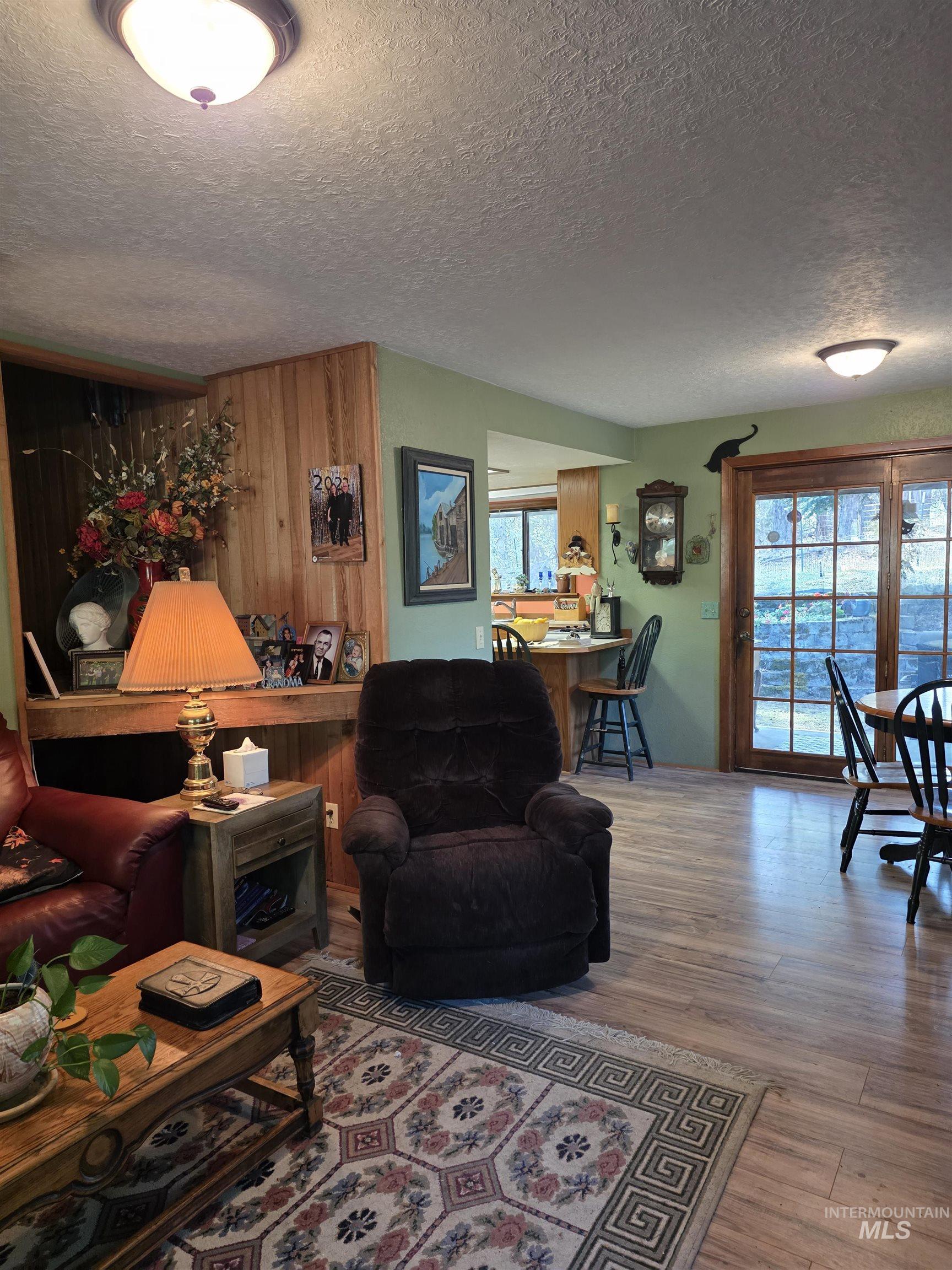 122 Oak Lane, Orofino, Idaho 83544, 3 Bedrooms, 3 Bathrooms, Residential For Sale, Price $390,000,MLS 98974871