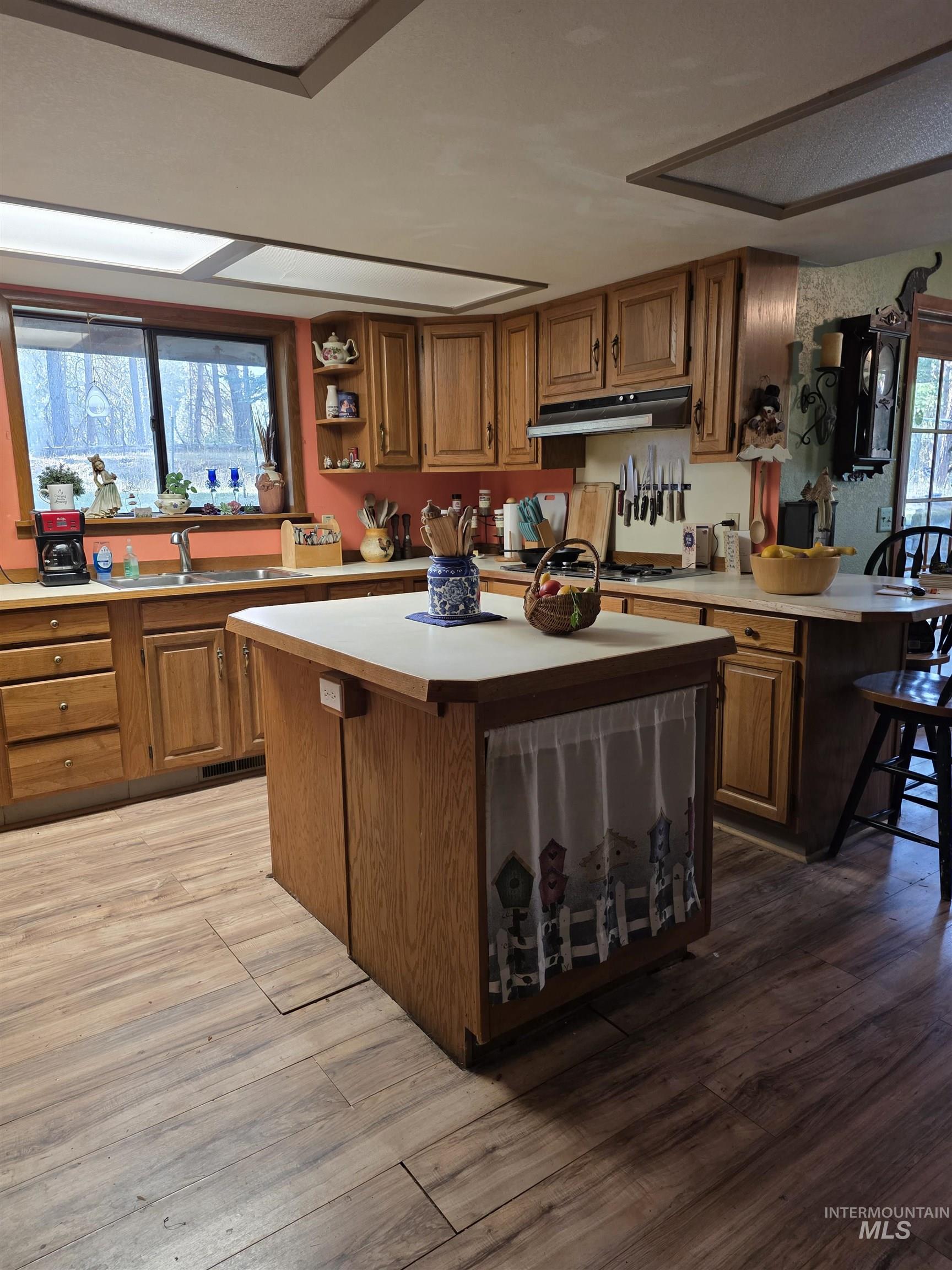 122 Oak Lane, Orofino, Idaho 83544, 3 Bedrooms, 3 Bathrooms, Residential For Sale, Price $390,000,MLS 98974871