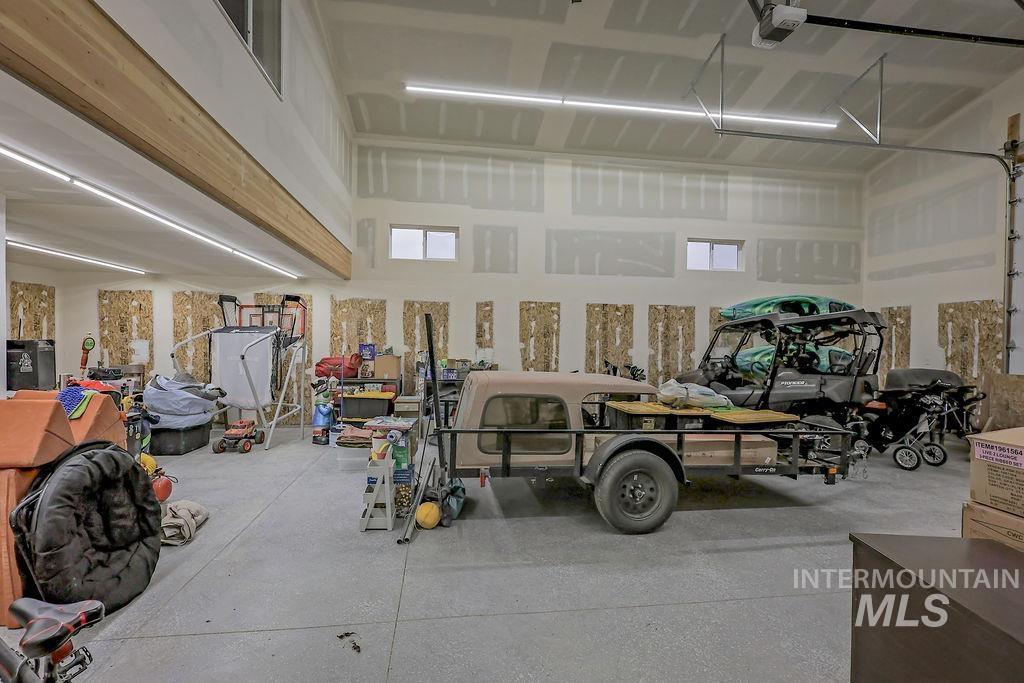 2299 E 4078 N, Filer, Idaho 83328, 3 Bedrooms, 2 Bathrooms, Residential For Sale, Price $765,000,MLS 98974872