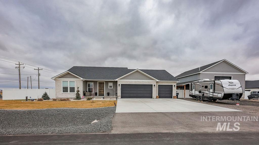 2299 E 4078 N, Filer, Idaho 83328, 3 Bedrooms, 2 Bathrooms, Residential For Sale, Price $765,000, 98974872