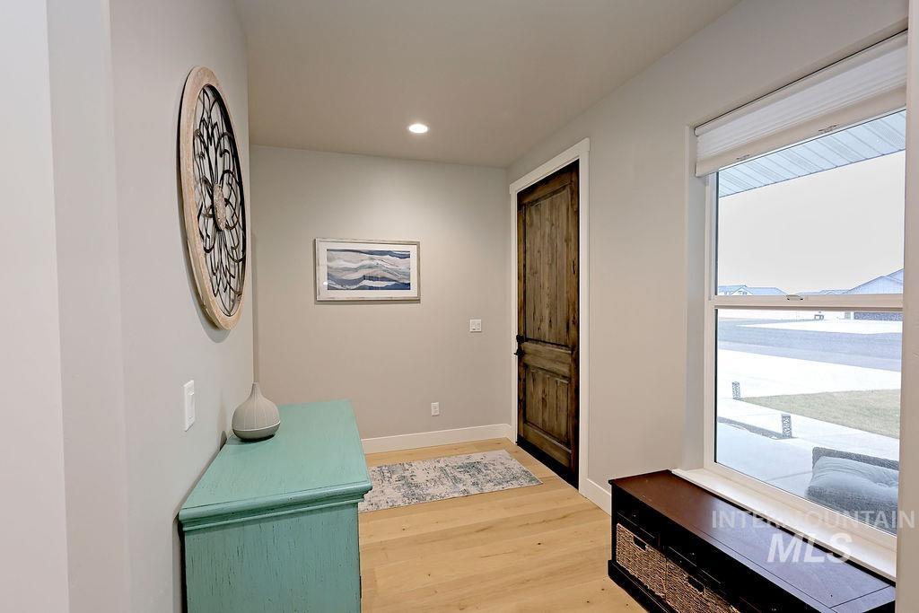 2299 E 4078 N, Filer, Idaho 83328, 3 Bedrooms, 2 Bathrooms, Residential For Sale, Price $765,000,MLS 98974872