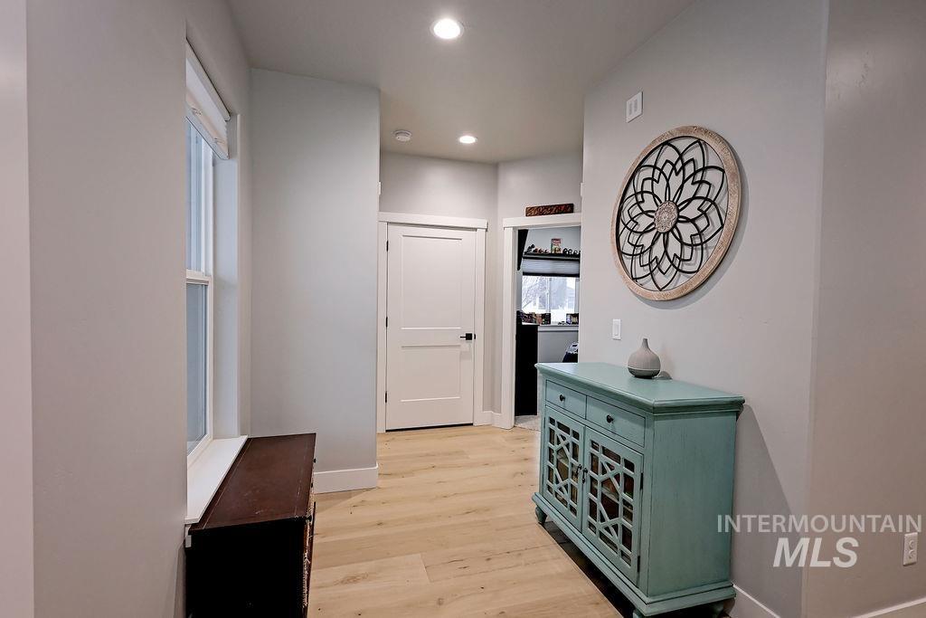 2299 E 4078 N, Filer, Idaho 83328, 3 Bedrooms, 2 Bathrooms, Residential For Sale, Price $765,000,MLS 98974872