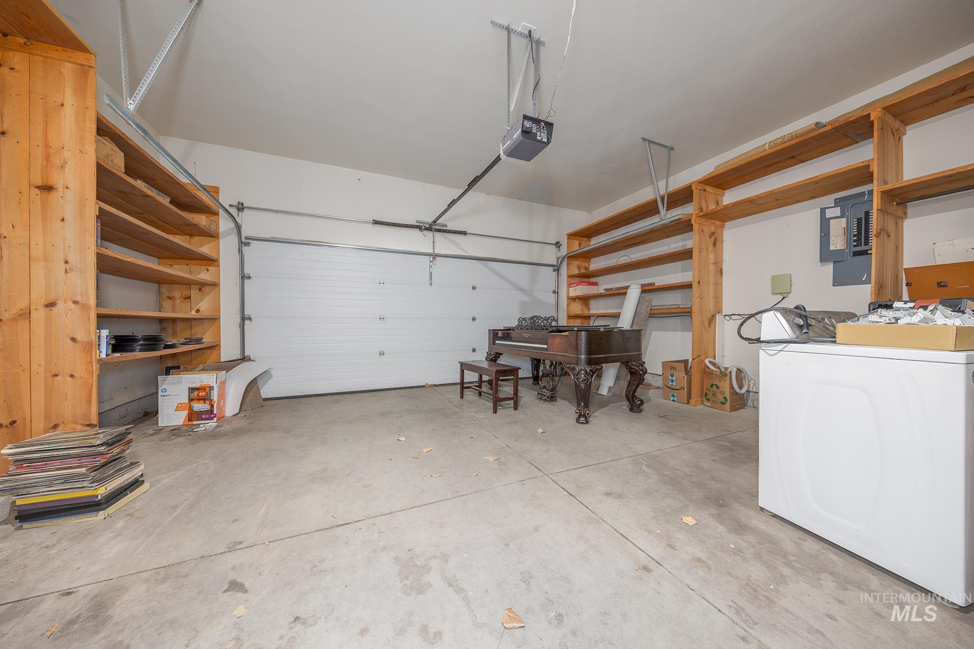 1063 NW 2nd Ave, Ontario, Oregon 97914, 3 Bedrooms, 2 Bathrooms, Residential For Sale, Price $365,000,MLS 98974873