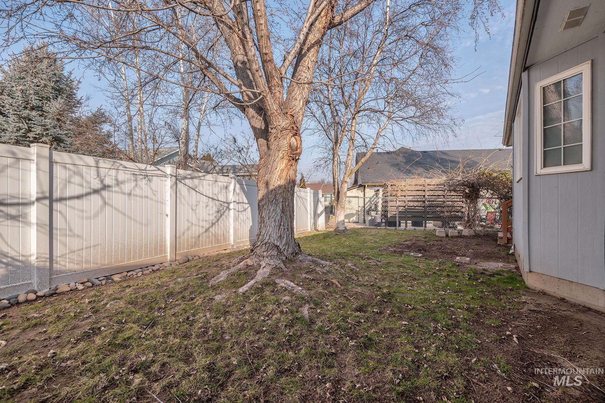 1063 NW 2nd Ave, Ontario, Oregon 97914, 3 Bedrooms, 2 Bathrooms, Residential For Sale, Price $365,000,MLS 98974873