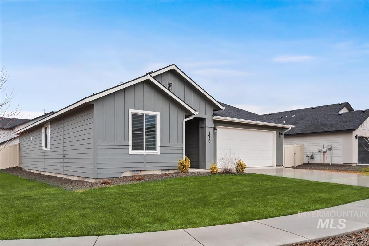 8436 E Copenhaver St, Nampa, Idaho 83687, 3 Bedrooms, 2 Bathrooms, Residential For Sale, Price $390,000,MLS 98974874