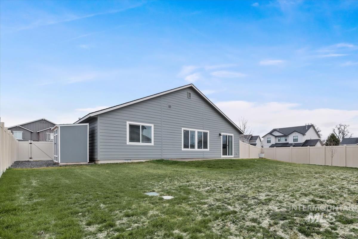 8436 E Copenhaver St, Nampa, Idaho 83687, 3 Bedrooms, 2 Bathrooms, Residential For Sale, Price $390,000,MLS 98974874
