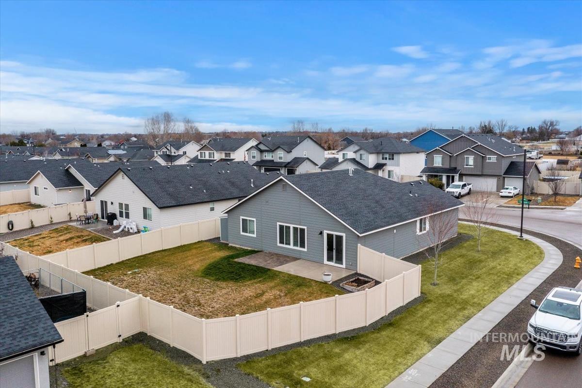 8436 E Copenhaver St, Nampa, Idaho 83687, 3 Bedrooms, 2 Bathrooms, Residential For Sale, Price $390,000,MLS 98974874