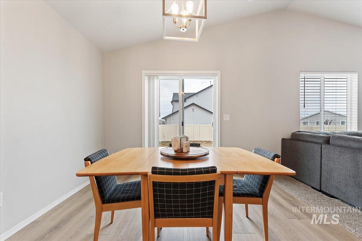 8436 E Copenhaver St, Nampa, Idaho 83687, 3 Bedrooms, 2 Bathrooms, Residential For Sale, Price $390,000,MLS 98974874