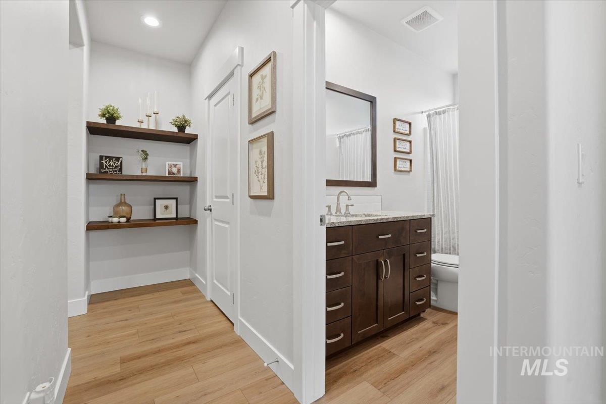 11700 W San Remo Dr., Nampa, Idaho 83686, 3 Bedrooms, 2 Bathrooms, Residential For Sale, Price $529,900,MLS 98974875