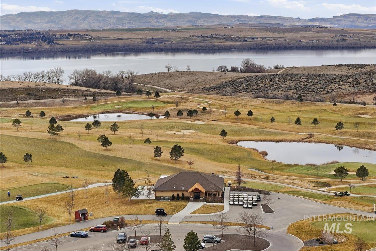 11700 W San Remo Dr., Nampa, Idaho 83686, 3 Bedrooms, 2 Bathrooms, Residential For Sale, Price $540,000,MLS 98974875