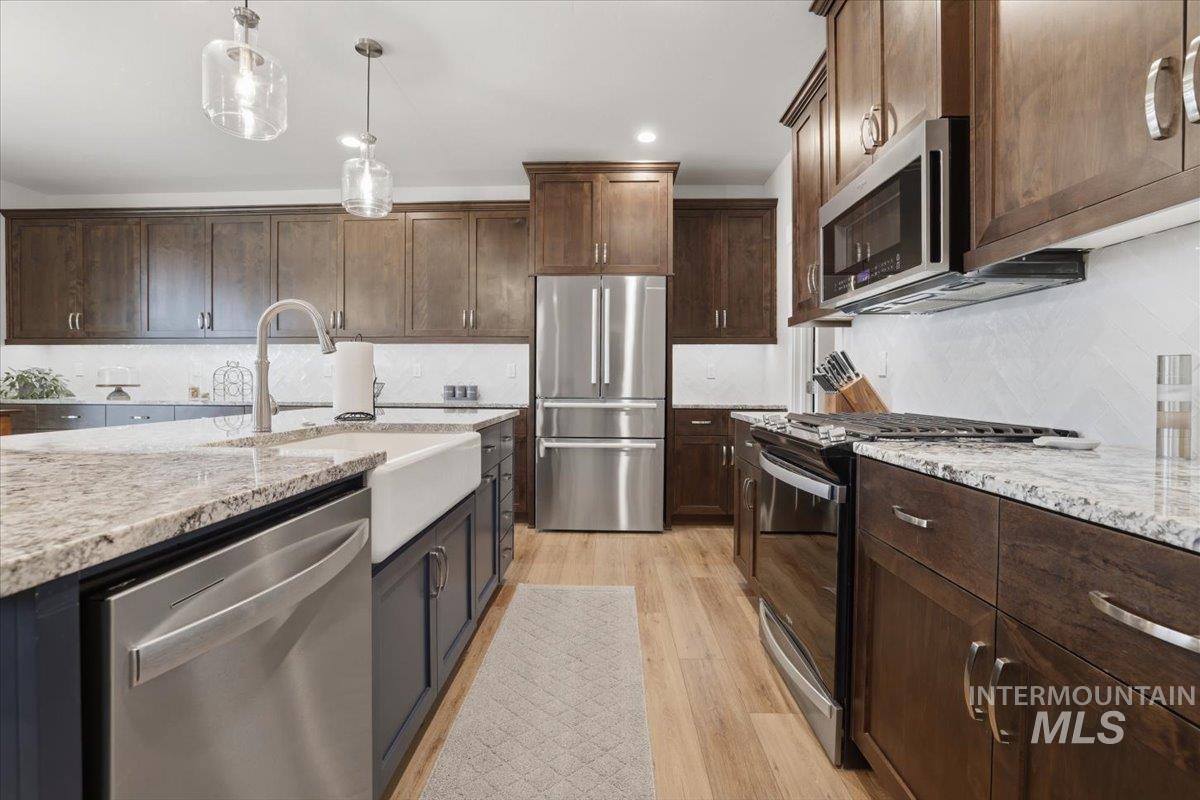 11700 W San Remo Dr., Nampa, Idaho 83686, 3 Bedrooms, 2 Bathrooms, Residential For Sale, Price $529,900,MLS 98974875