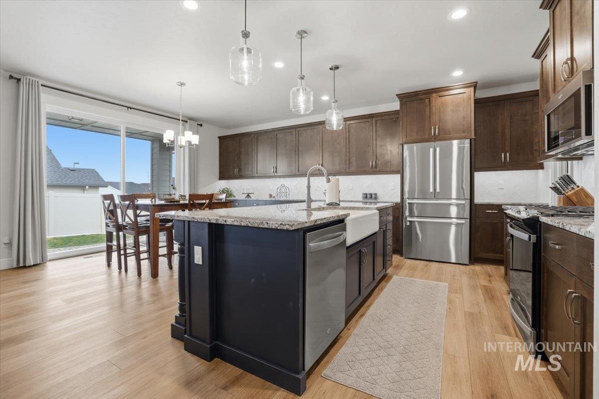 11700 W San Remo Dr., Nampa, Idaho 83686, 3 Bedrooms, 2 Bathrooms, Residential For Sale, Price $540,000,MLS 98974875