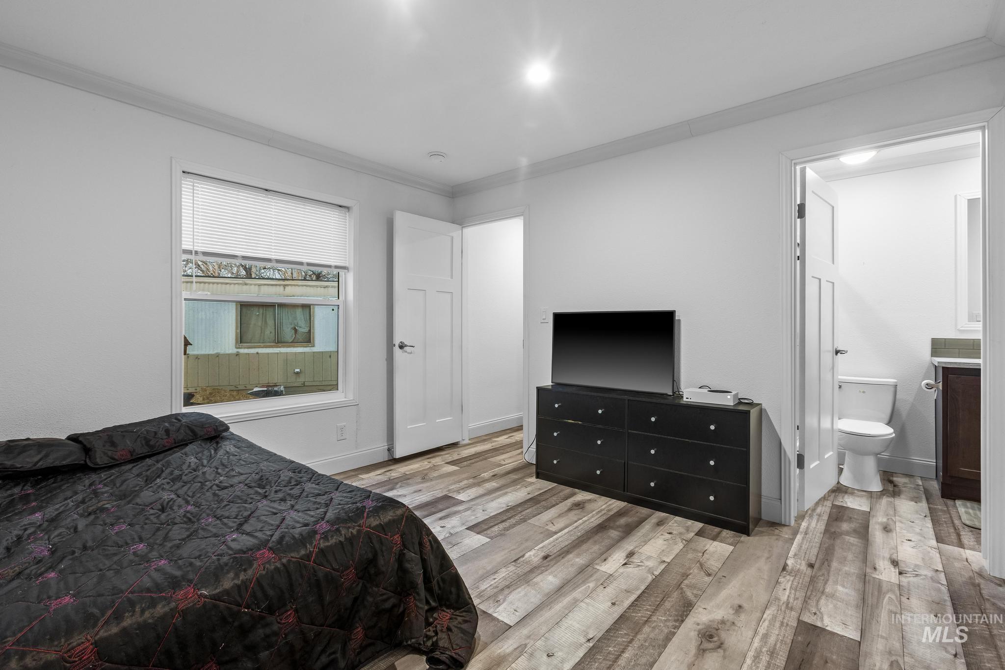 1151 N Fawn Ln, Boise, Idaho 83704, 3 Bedrooms, 2 Bathrooms, Residential For Sale, Price $129,990,MLS 98974877