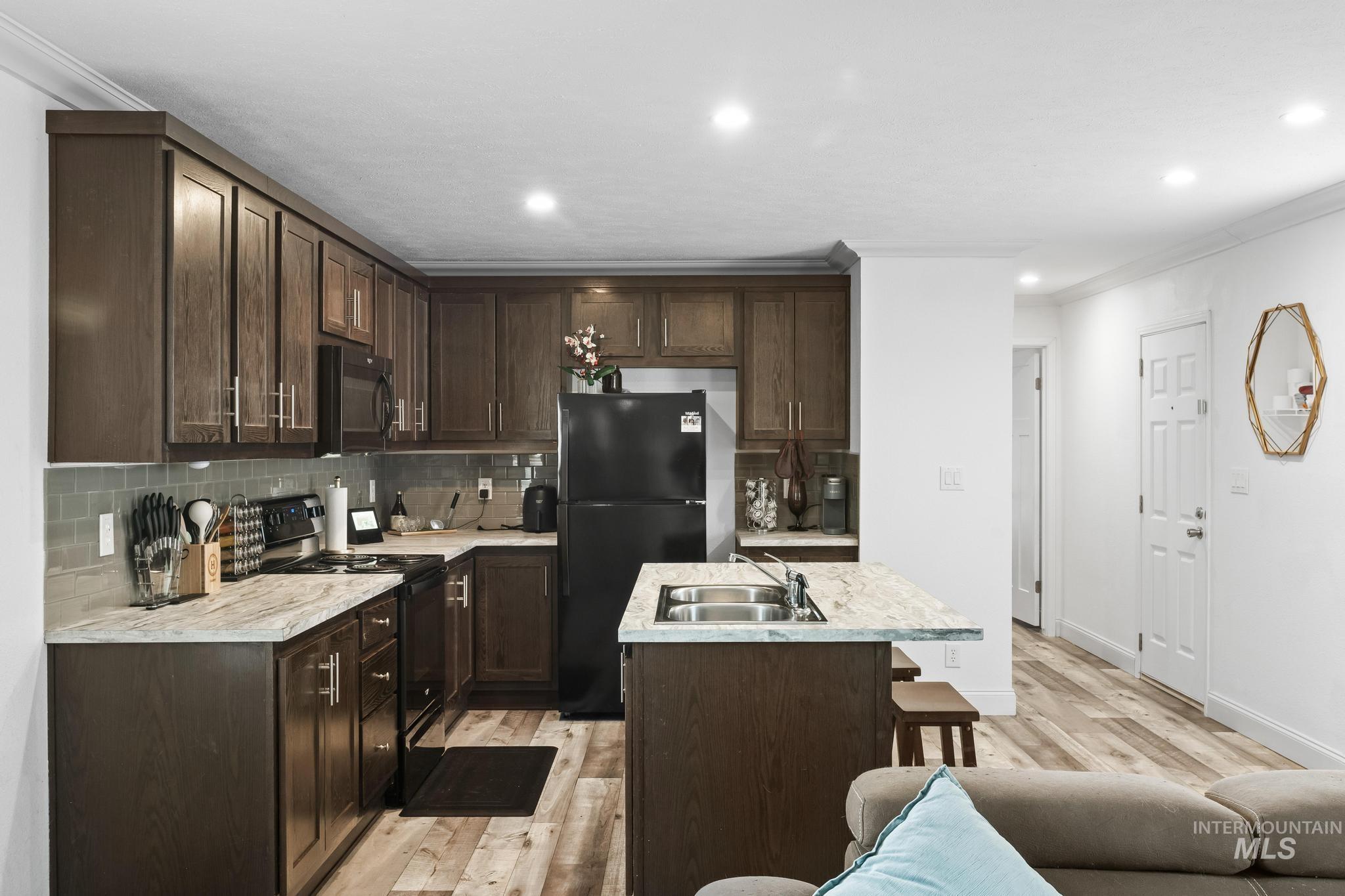 1151 N Fawn Ln, Boise, Idaho 83704, 3 Bedrooms, 2 Bathrooms, Residential For Sale, Price $129,990,MLS 98974877