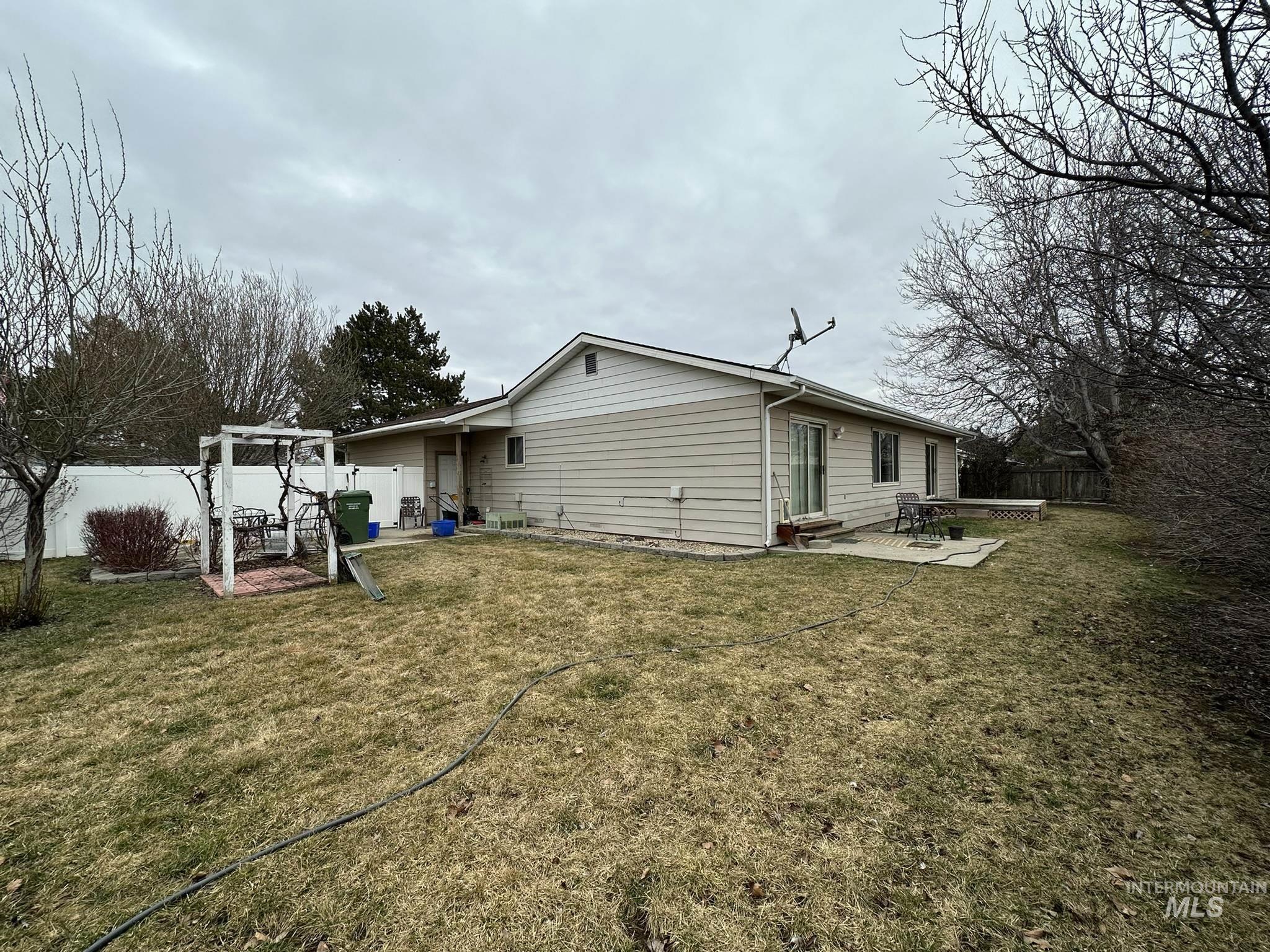 2356 SW 2nd Ave, Ontario, Oregon 97914, 3 Bedrooms, 2 Bathrooms, Residential For Sale, Price $330,000,MLS 98974878