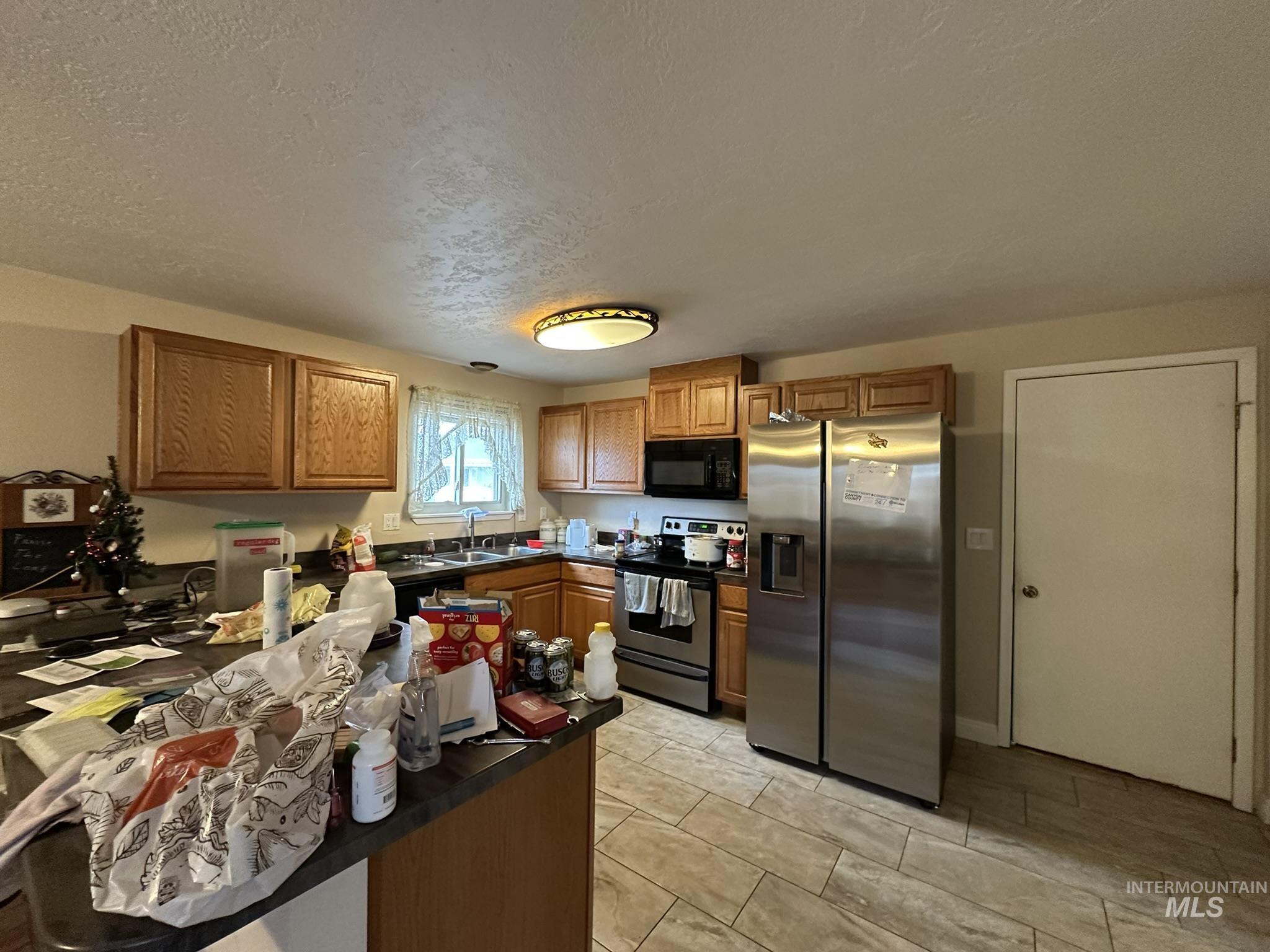 2356 SW 2nd Ave, Ontario, Oregon 97914, 3 Bedrooms, 2 Bathrooms, Residential For Sale, Price $330,000,MLS 98974878