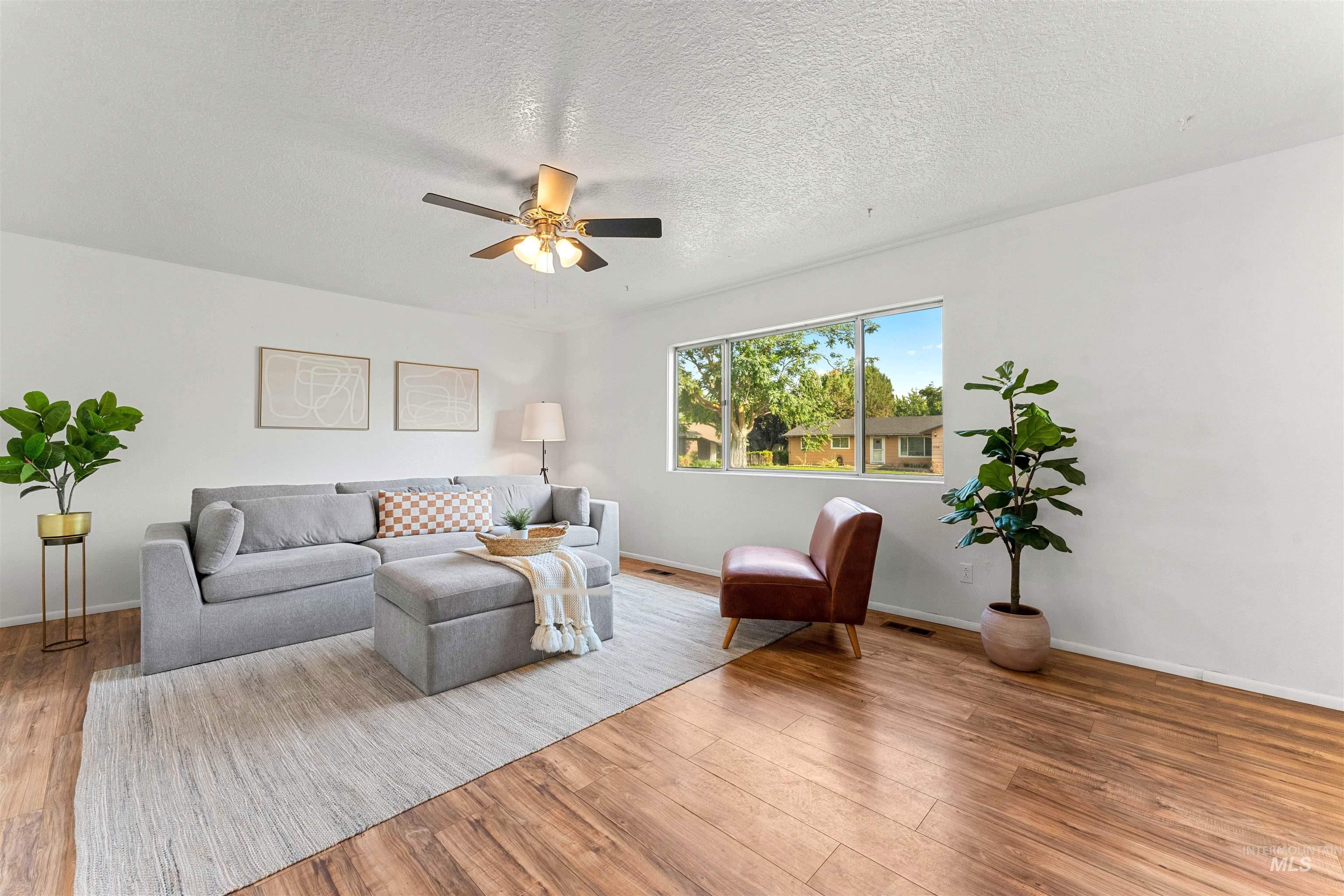 1309 E Main Street, Emmett, Idaho 83617, 3 Bedrooms, 2 Bathrooms, Residential Income For Sale, Price $335,000, 98974879