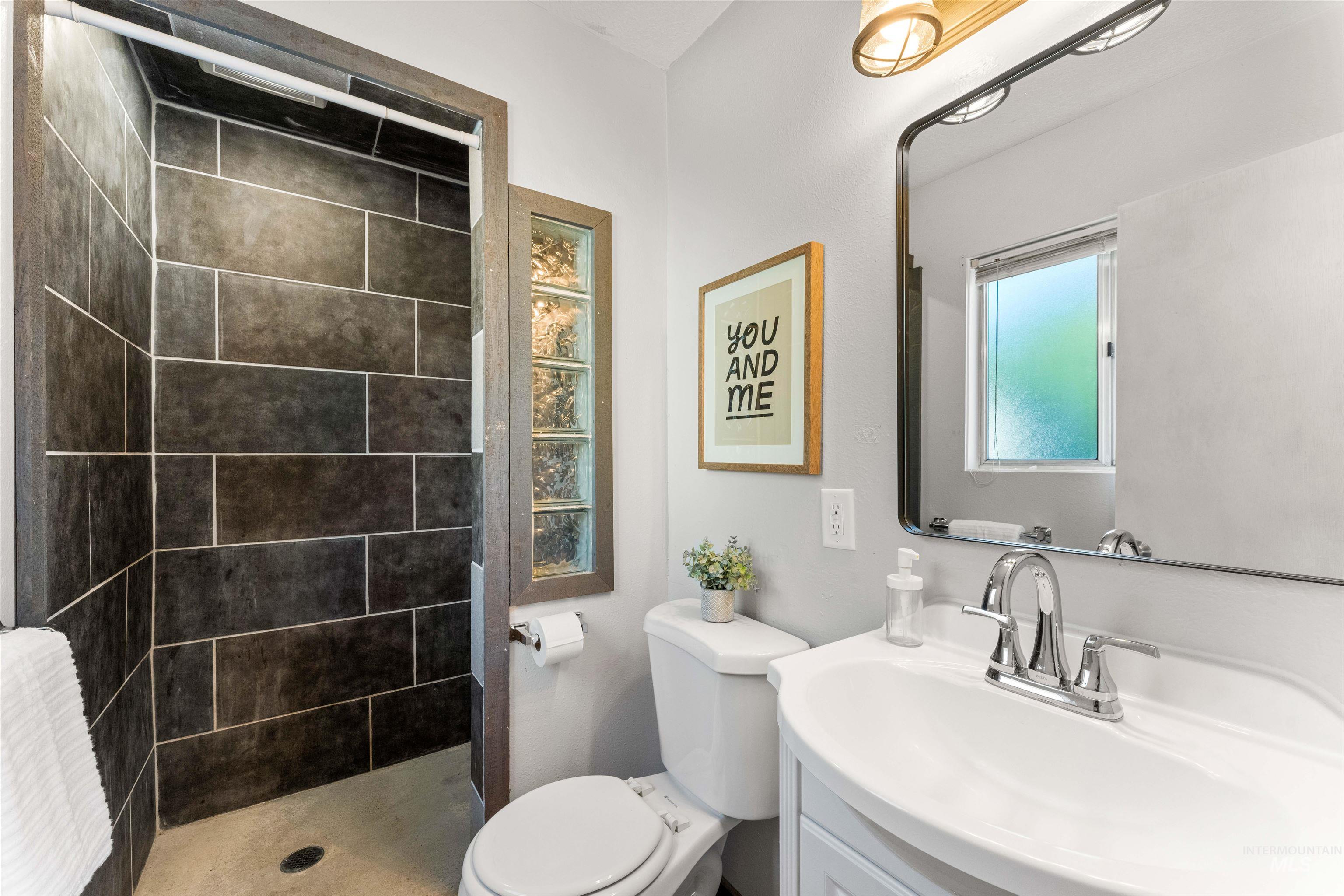 1309 E Main Street, Emmett, Idaho 83617, 3 Bedrooms, 2 Bathrooms, Residential Income For Sale, Price $335,000, 98974879