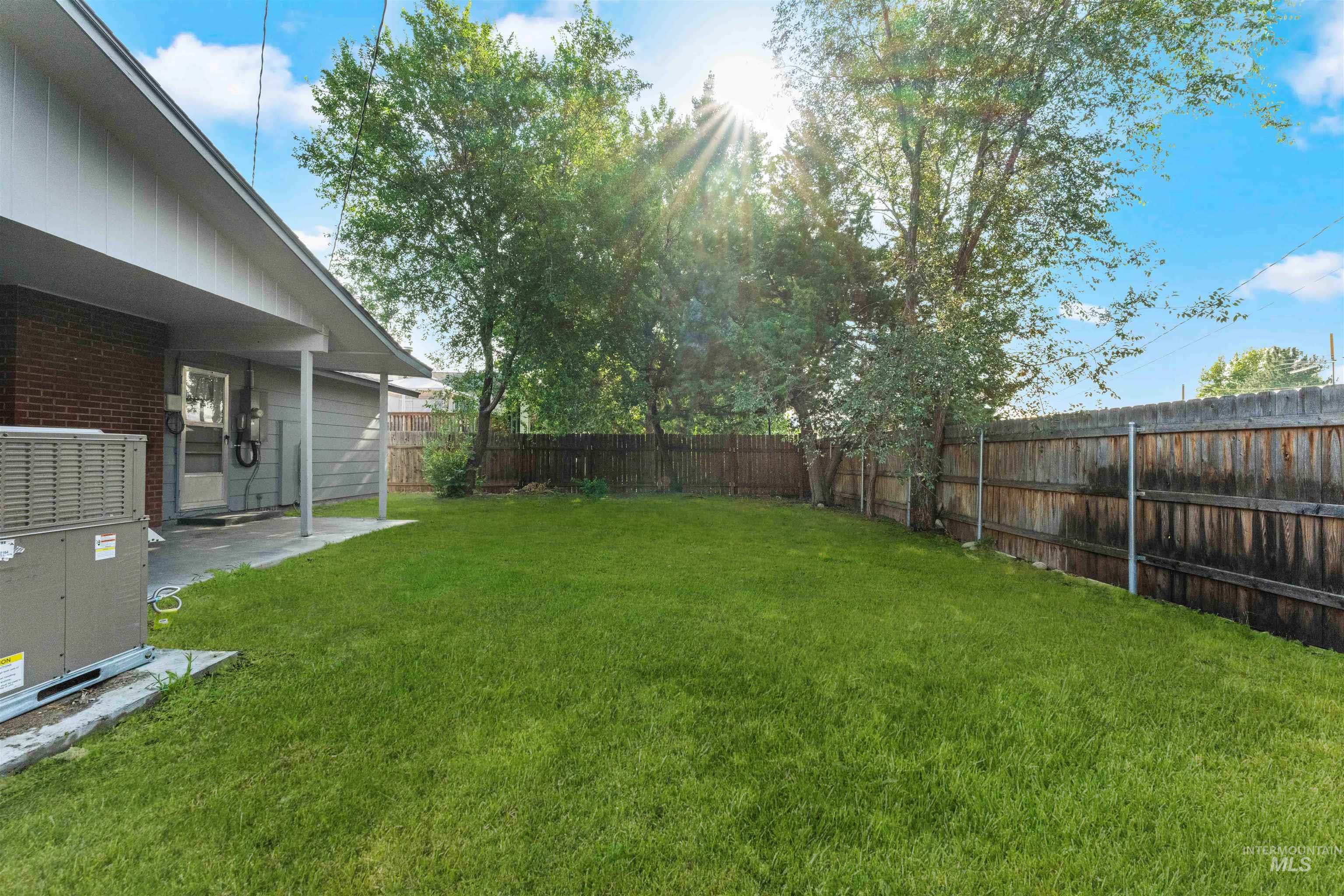 1309 E Main Street, Emmett, Idaho 83617, 3 Bedrooms, 2 Bathrooms, Residential Income For Sale, Price $335,000, 98974879