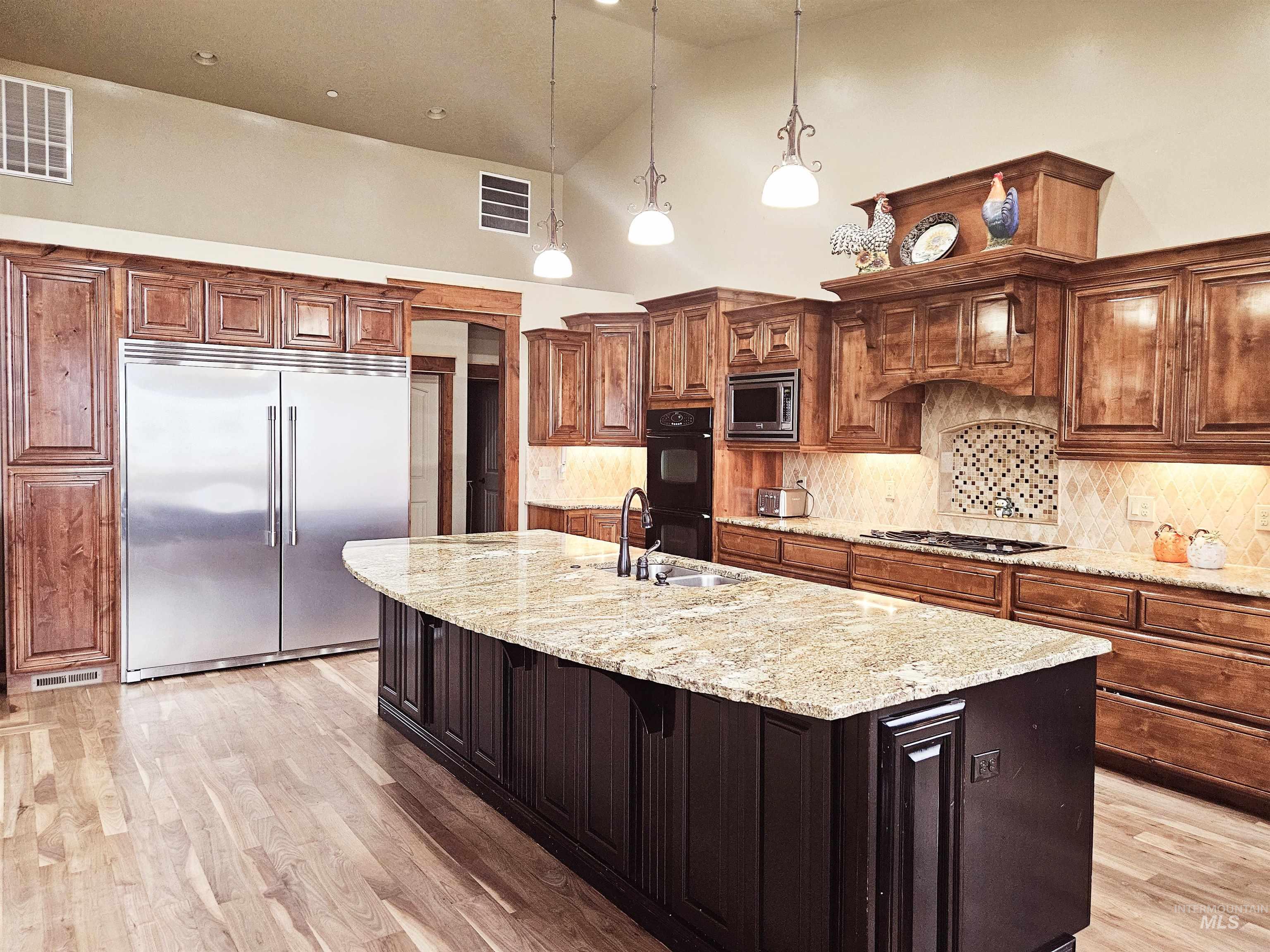 380 Hill Rd, Weiser, Idaho 83672, 7 Bedrooms, 5 Bathrooms, Residential For Sale, Price $1,650,000, 98974880