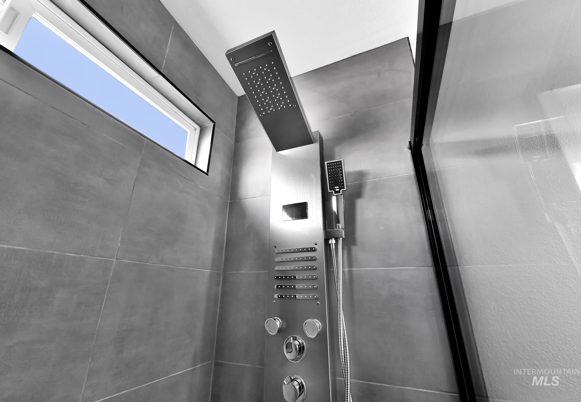 526 Lost Basin Ct, Nampa, Idaho 83686, 3 Bedrooms, 2 Bathrooms, Residential For Sale, Price $424,000,MLS 98974882