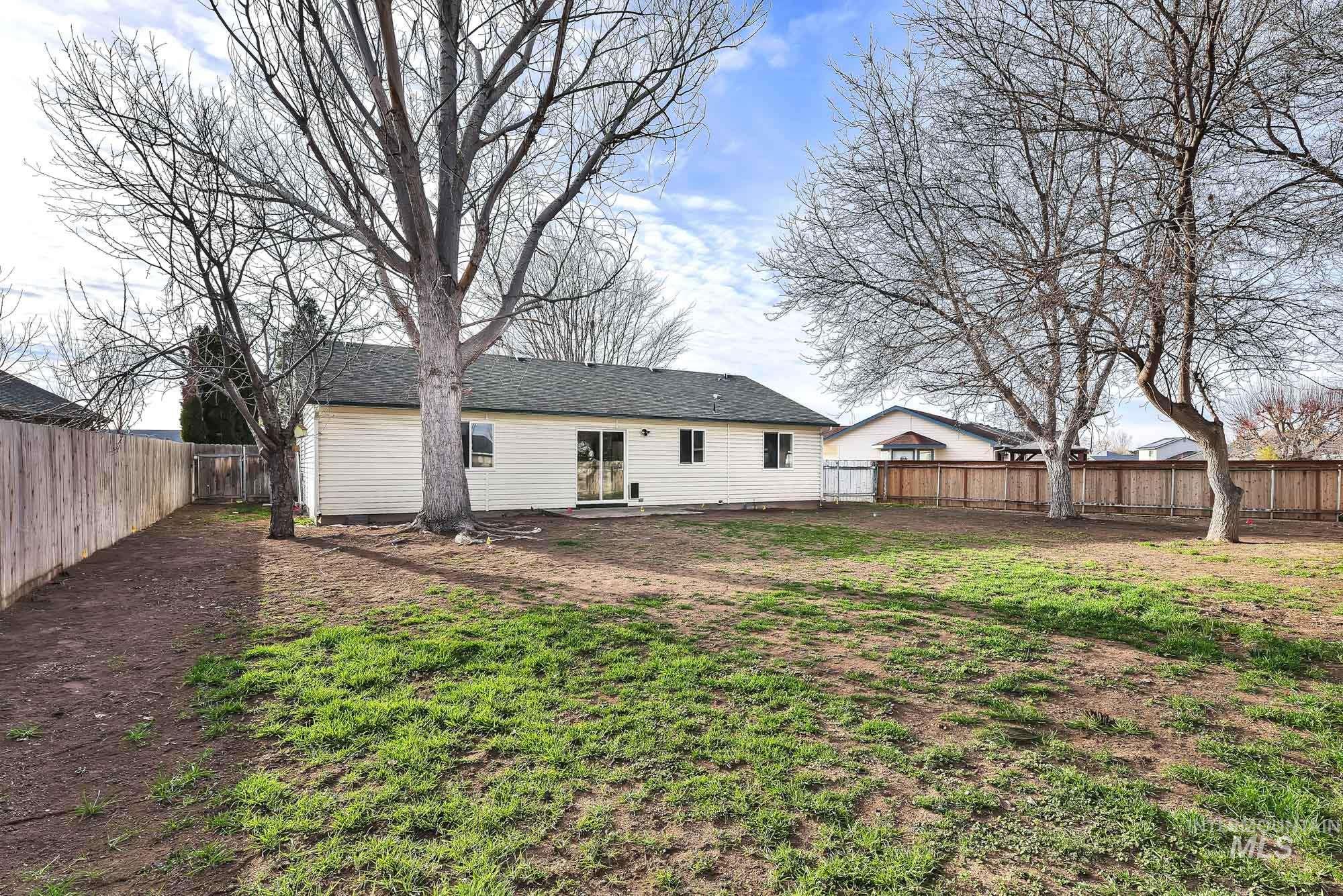 526 Lost Basin Ct, Nampa, Idaho 83686, 3 Bedrooms, 2 Bathrooms, Residential For Sale, Price $424,000,MLS 98974882