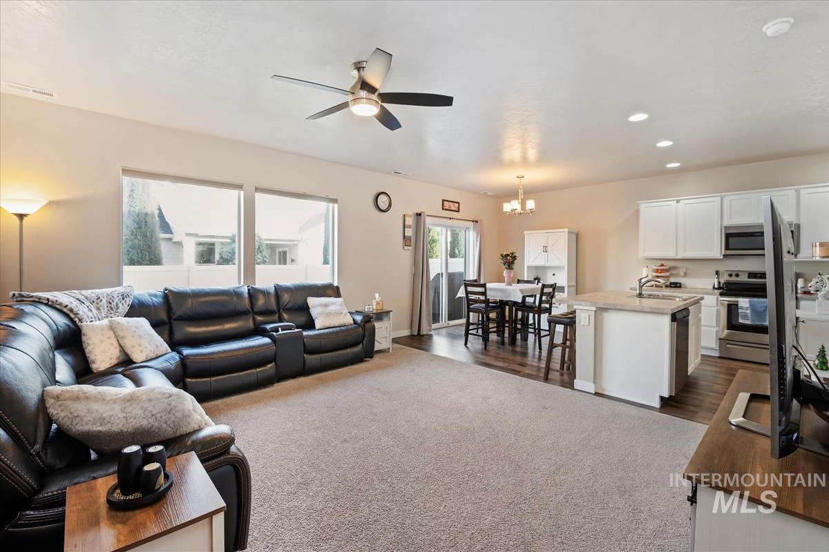 3326 S Glacier Bay Ave, Meridian, Idaho 83642, 3 Bedrooms, 2.5 Bathrooms, Residential For Sale, Price $429,000, 98974883