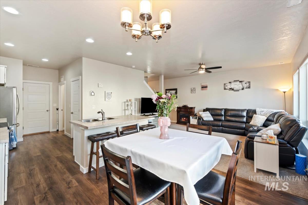 3326 S Glacier Bay Ave, Meridian, Idaho 83642, 3 Bedrooms, 2.5 Bathrooms, Residential For Sale, Price $429,000, 98974883