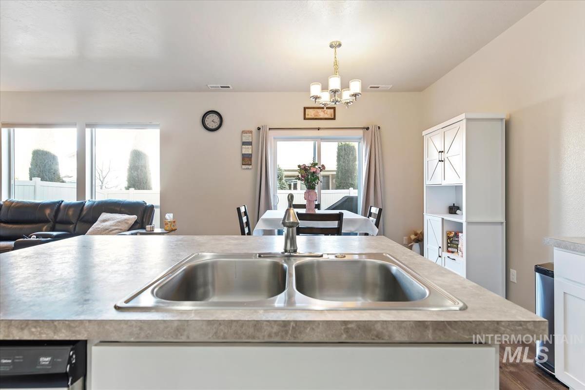 3326 S Glacier Bay Ave, Meridian, Idaho 83642, 3 Bedrooms, 2.5 Bathrooms, Residential For Sale, Price $429,000, 98974883