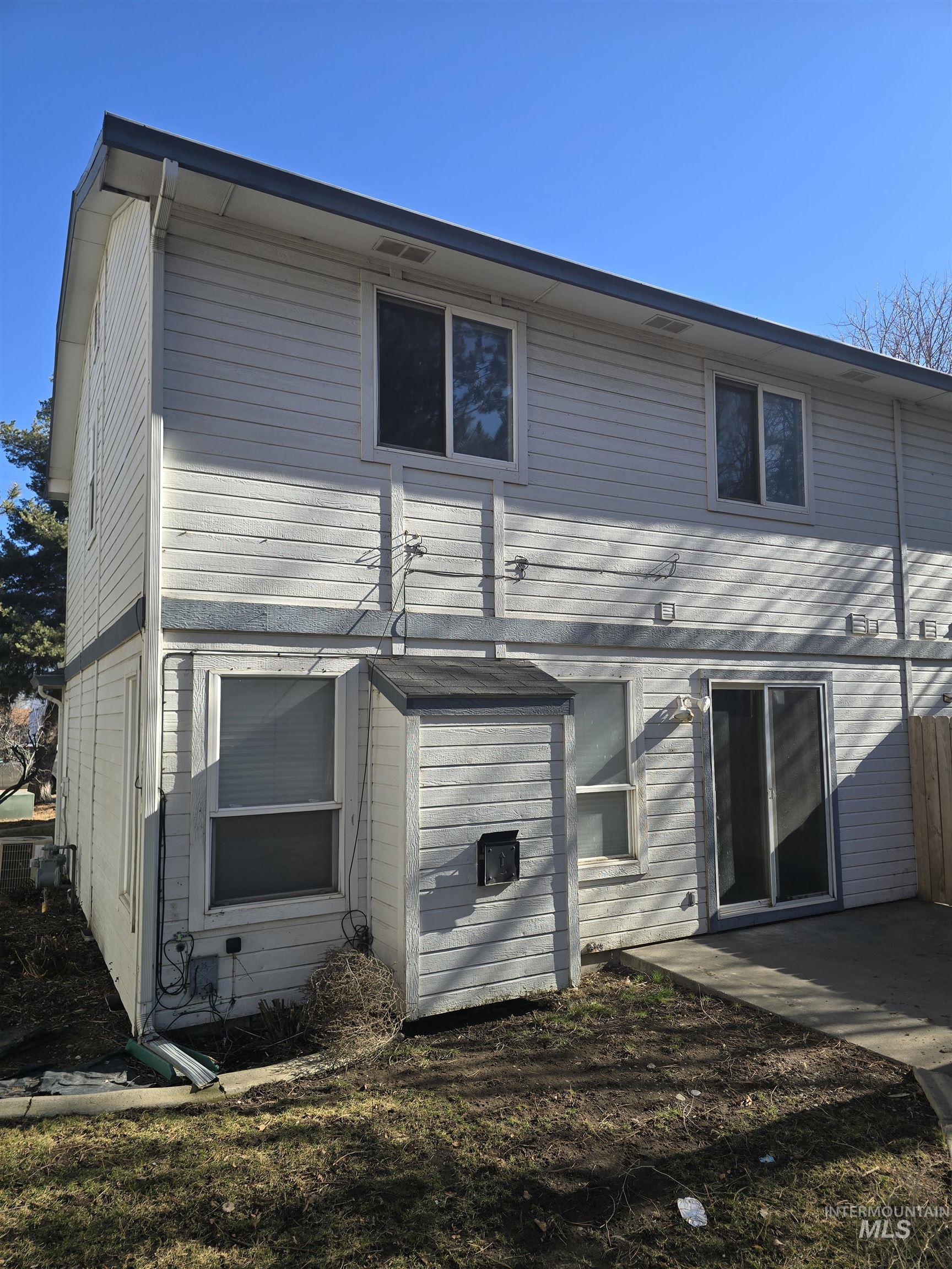 865 Tumbleweed Ave, Mountain Home, Idaho 83647, 3 Bedrooms, 2.5 Bathrooms, Residential For Sale, Price $284,000,MLS 98974884