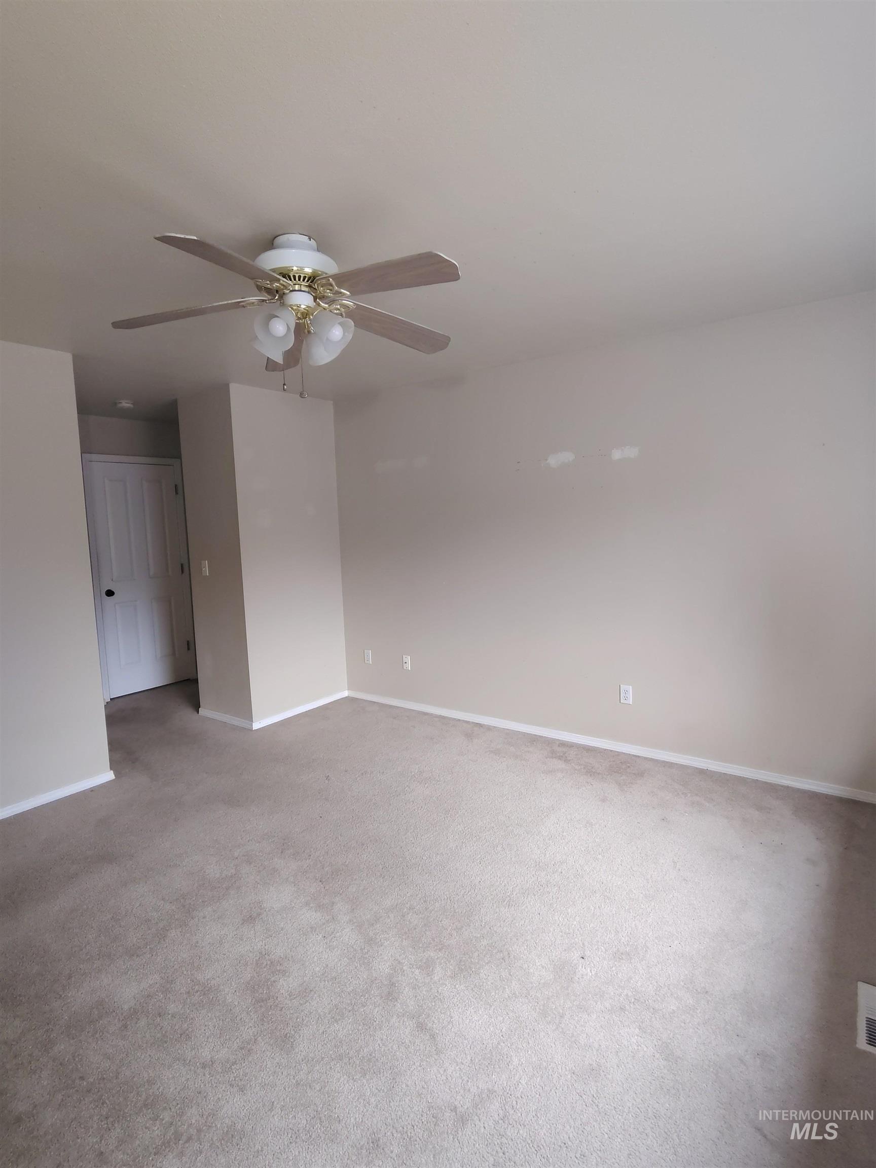 865 Tumbleweed Ave, Mountain Home, Idaho 83647, 3 Bedrooms, 2.5 Bathrooms, Residential For Sale, Price $255,600,MLS 98974884